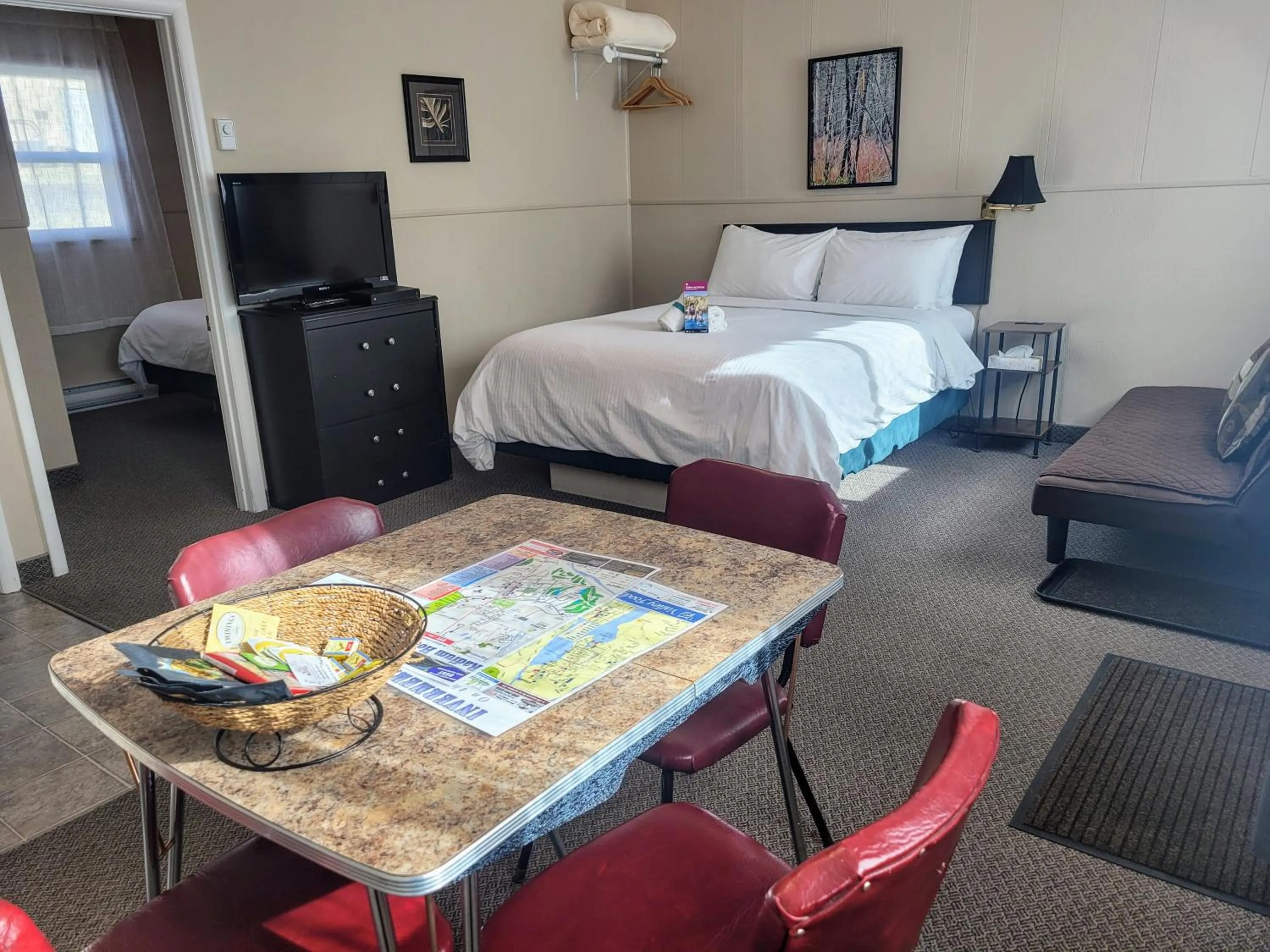 Dining area in Lido Motel