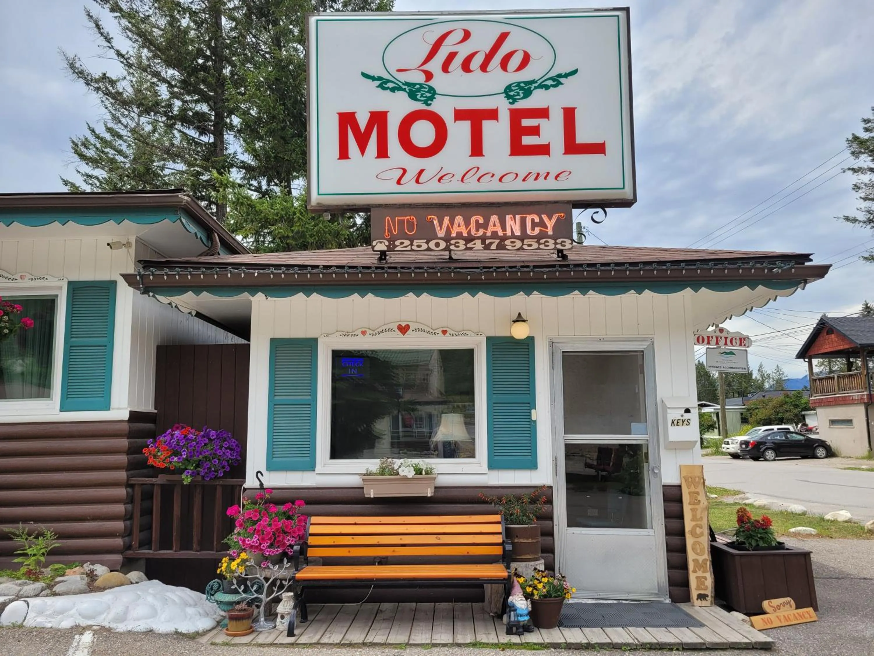 Lido Motel