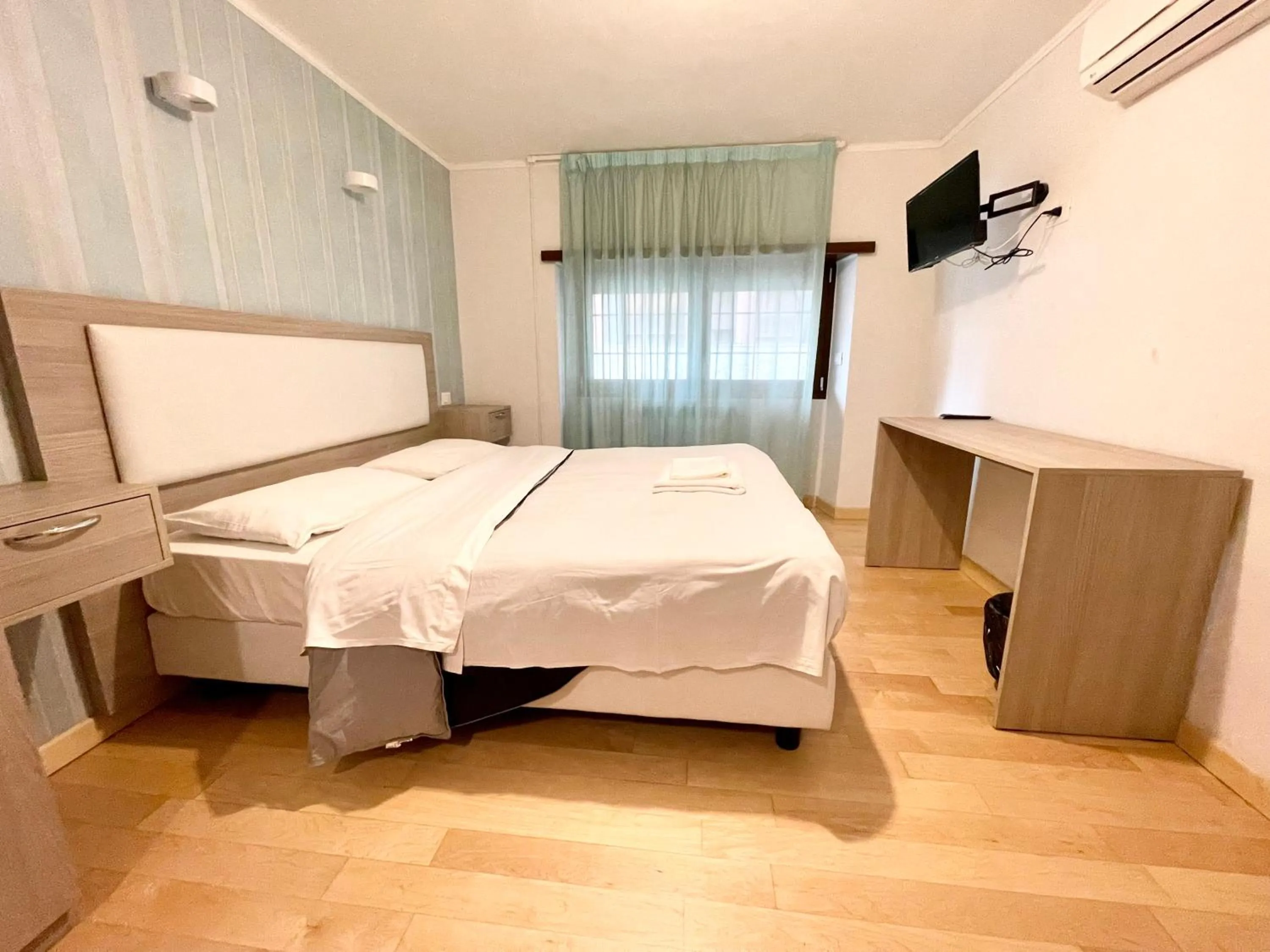 Bedroom, Bed in Luciano Laterani Guest House