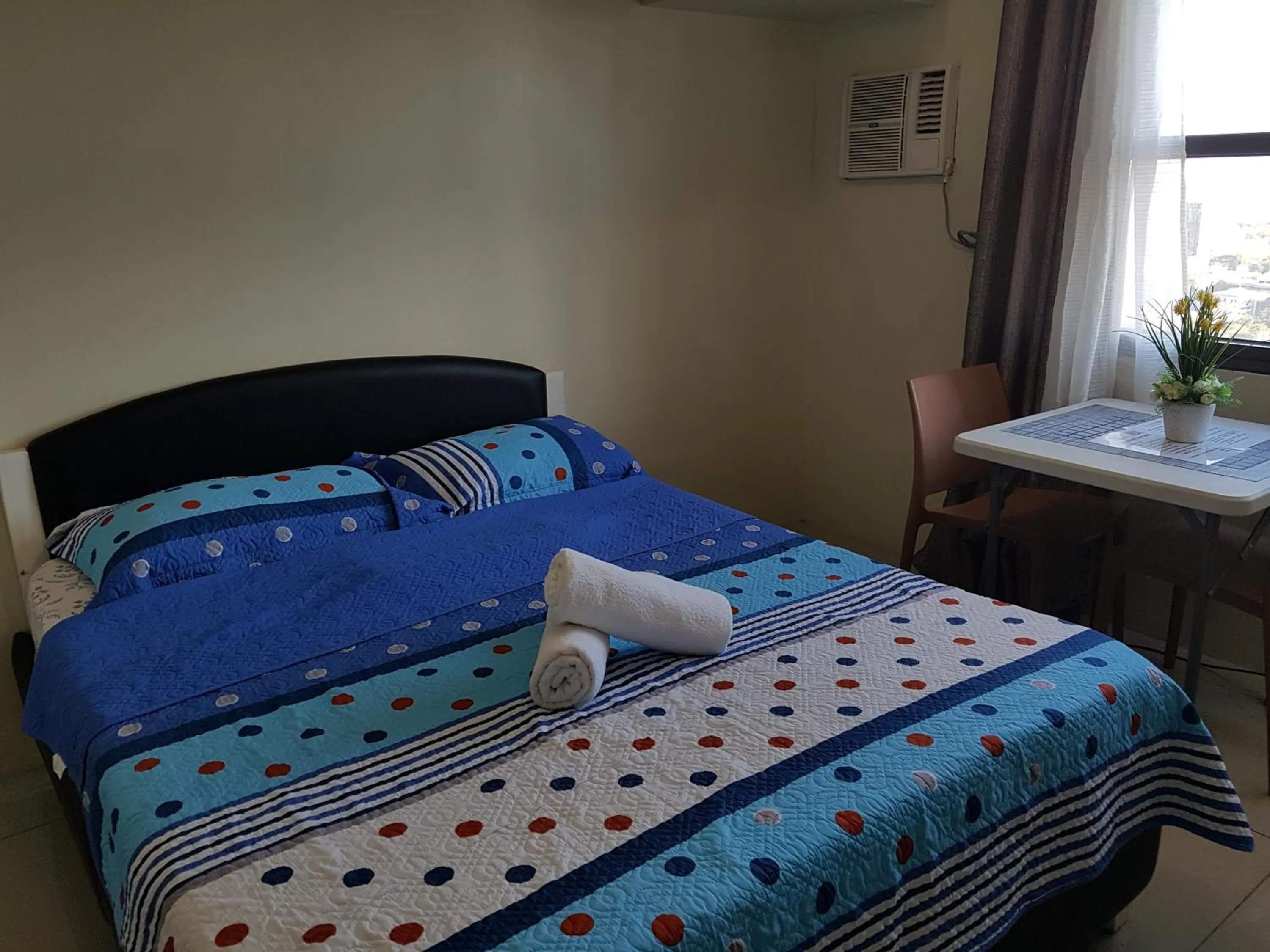 Bed in KC Studio 4 at Horizon 101 Cebu