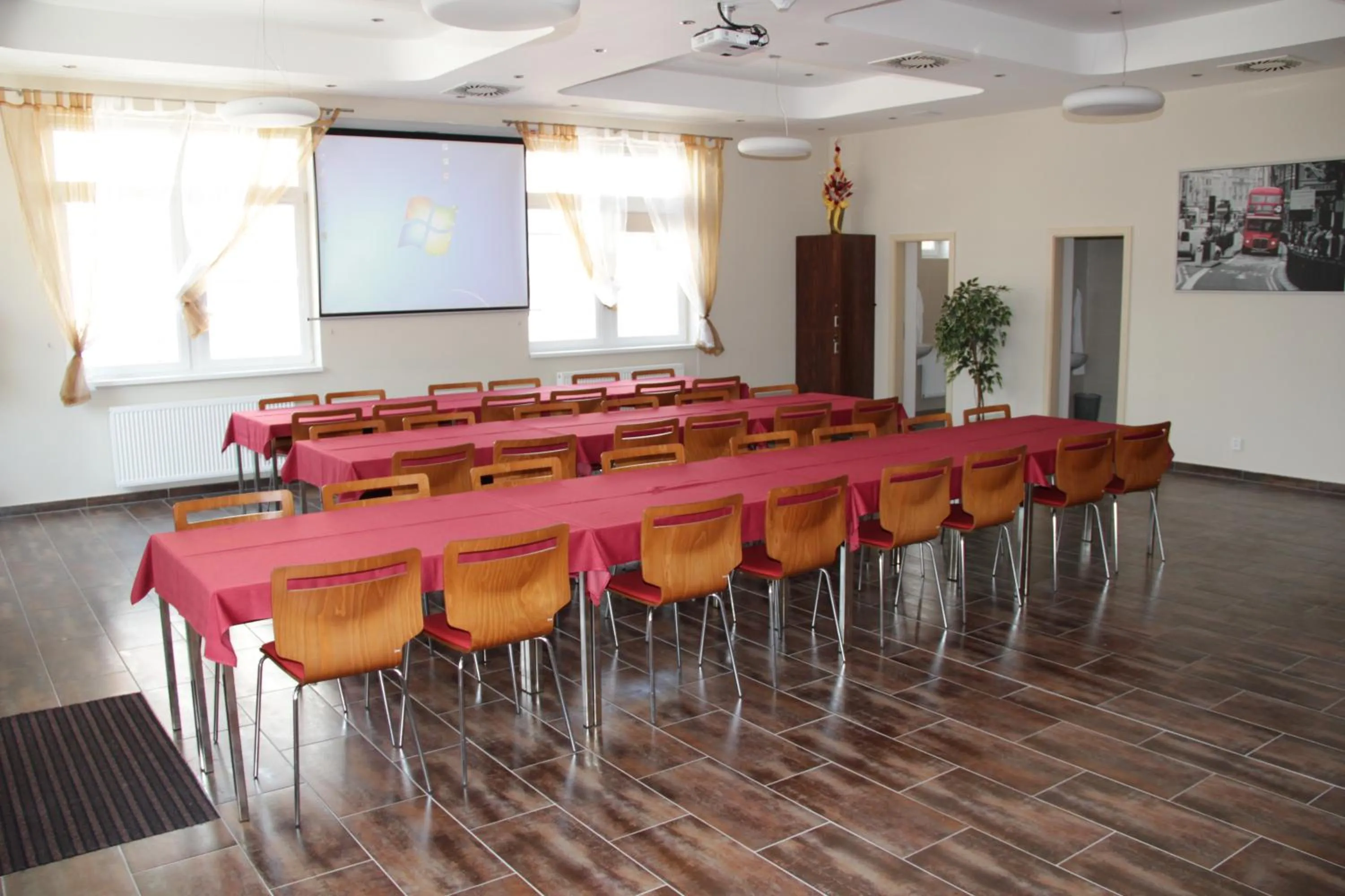 Business facilities in Hotel Olympionik