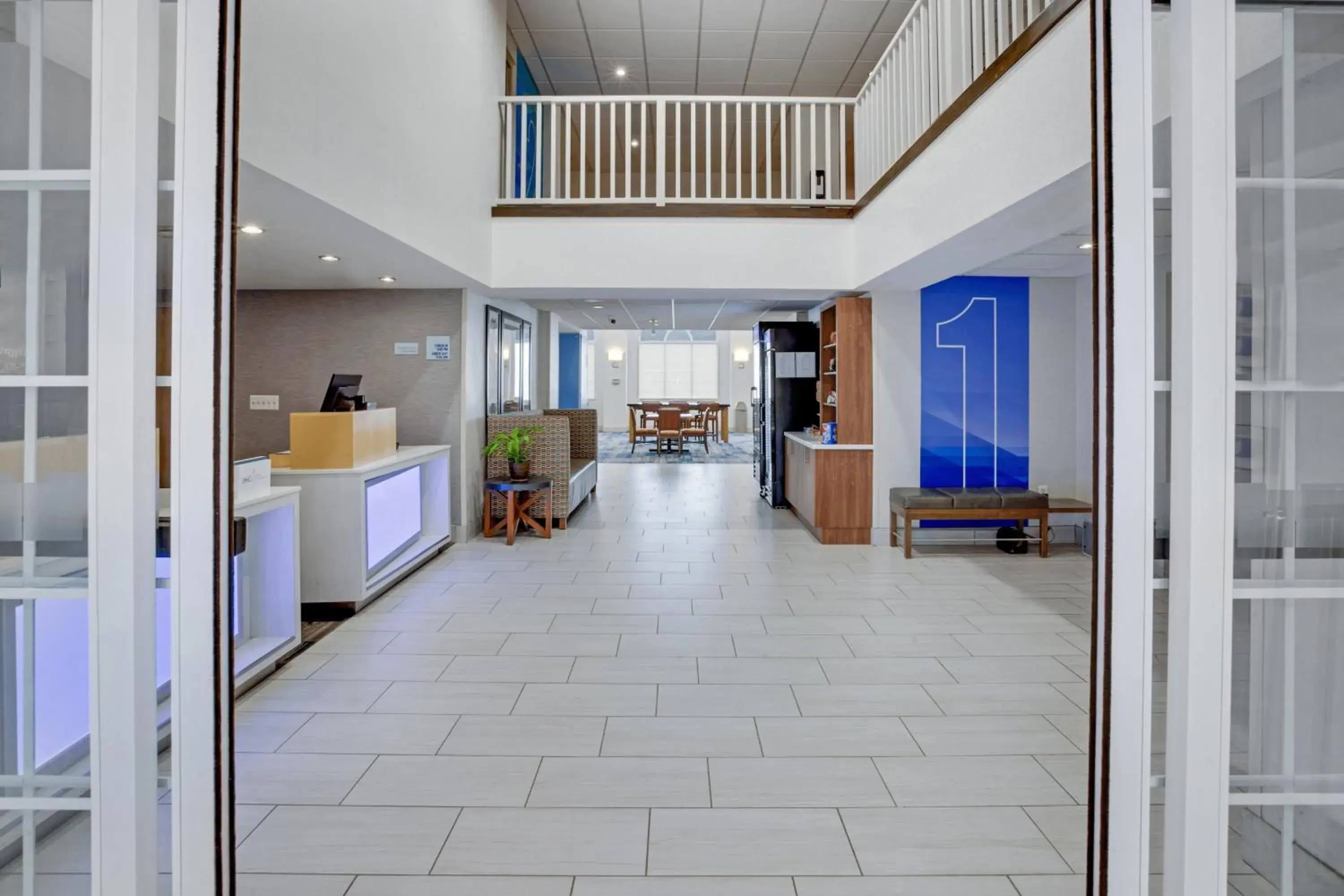 Property building in Holiday Inn Express Hotel & Suites Warrenton by IHG Property building in Holiday Inn Express Hotel & Suites Warrenton by IHG