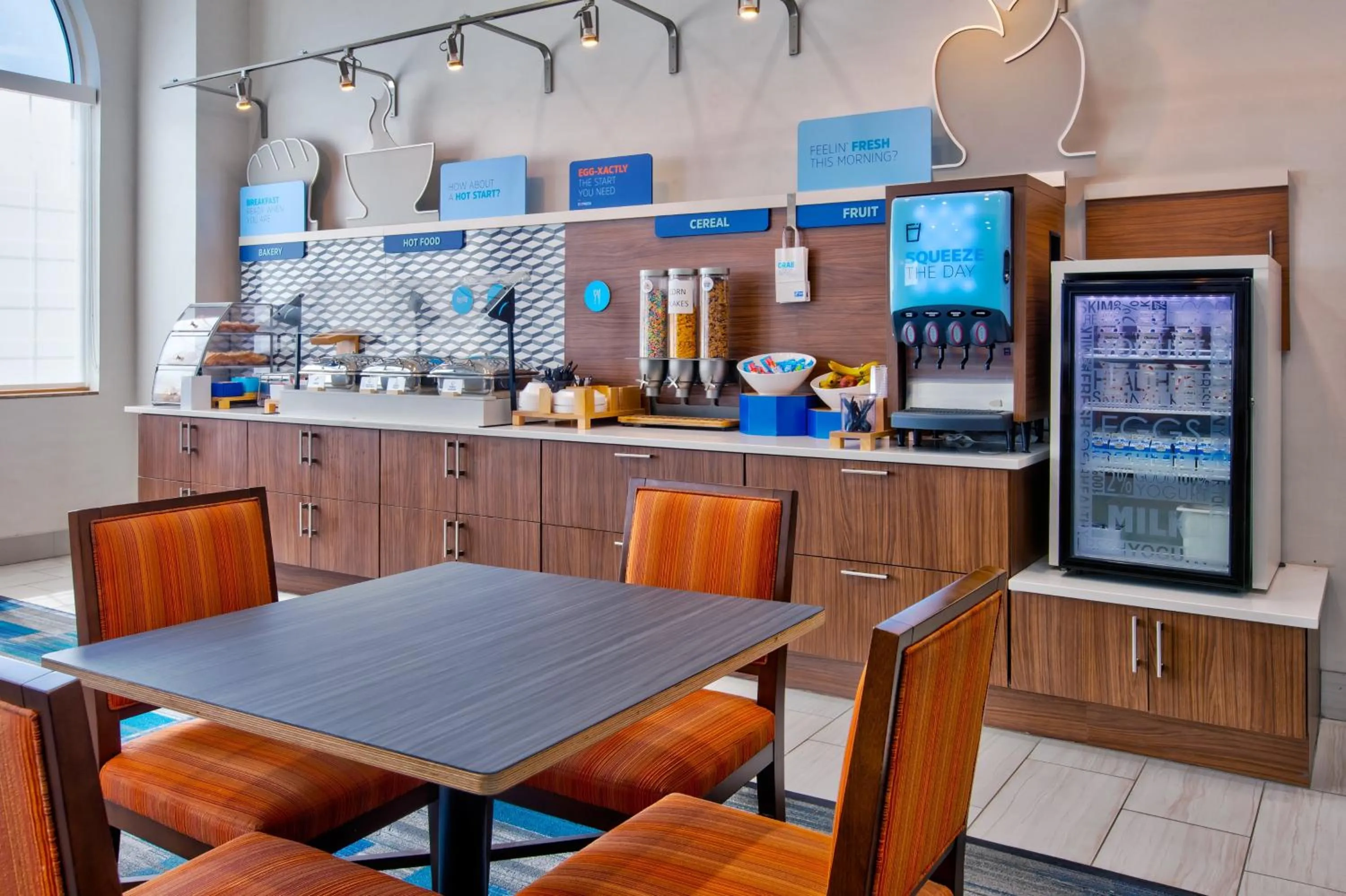 Breakfast in Holiday Inn Express Hotel & Suites Warrenton by IHG