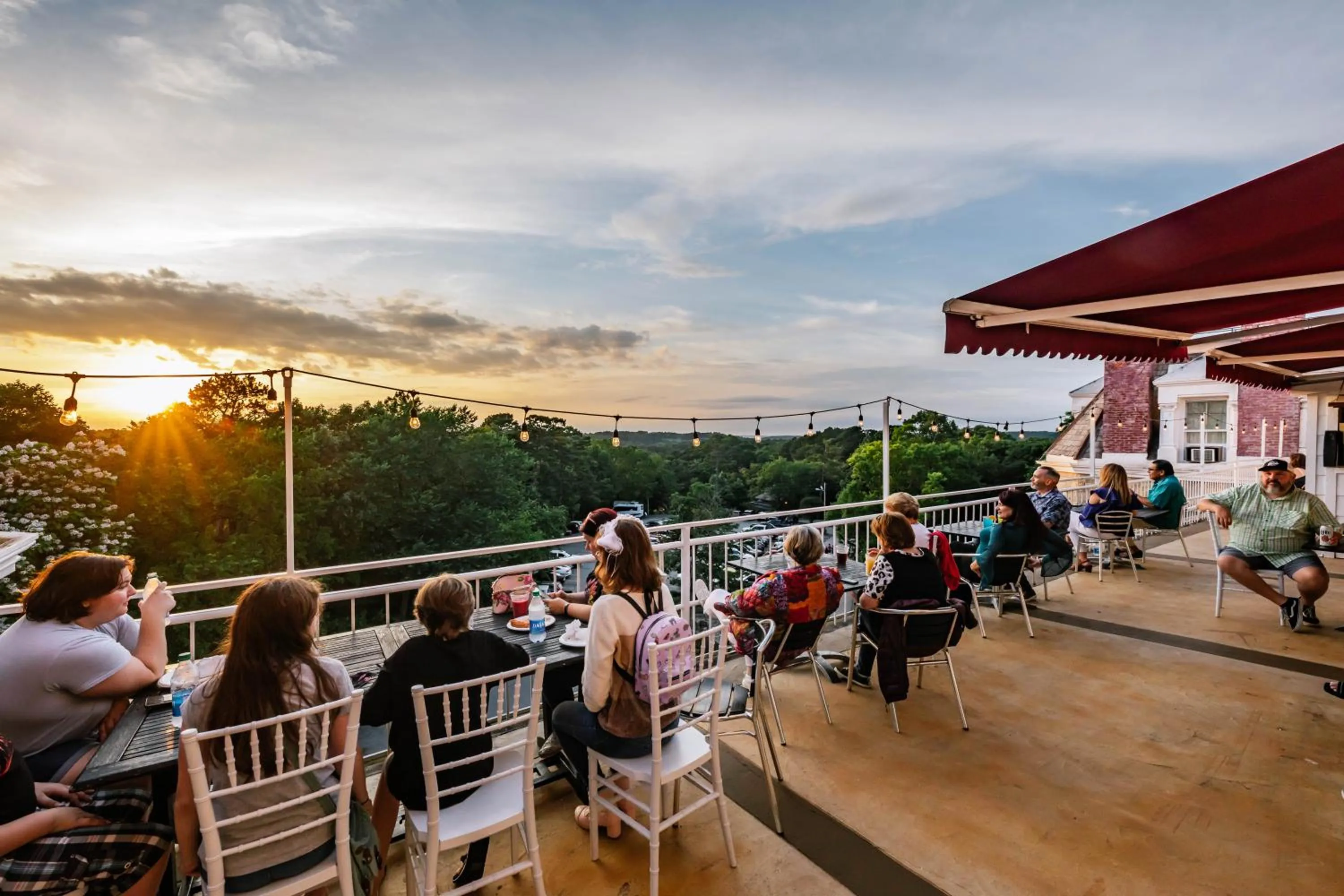 1886 Crescent Hotel and Spa