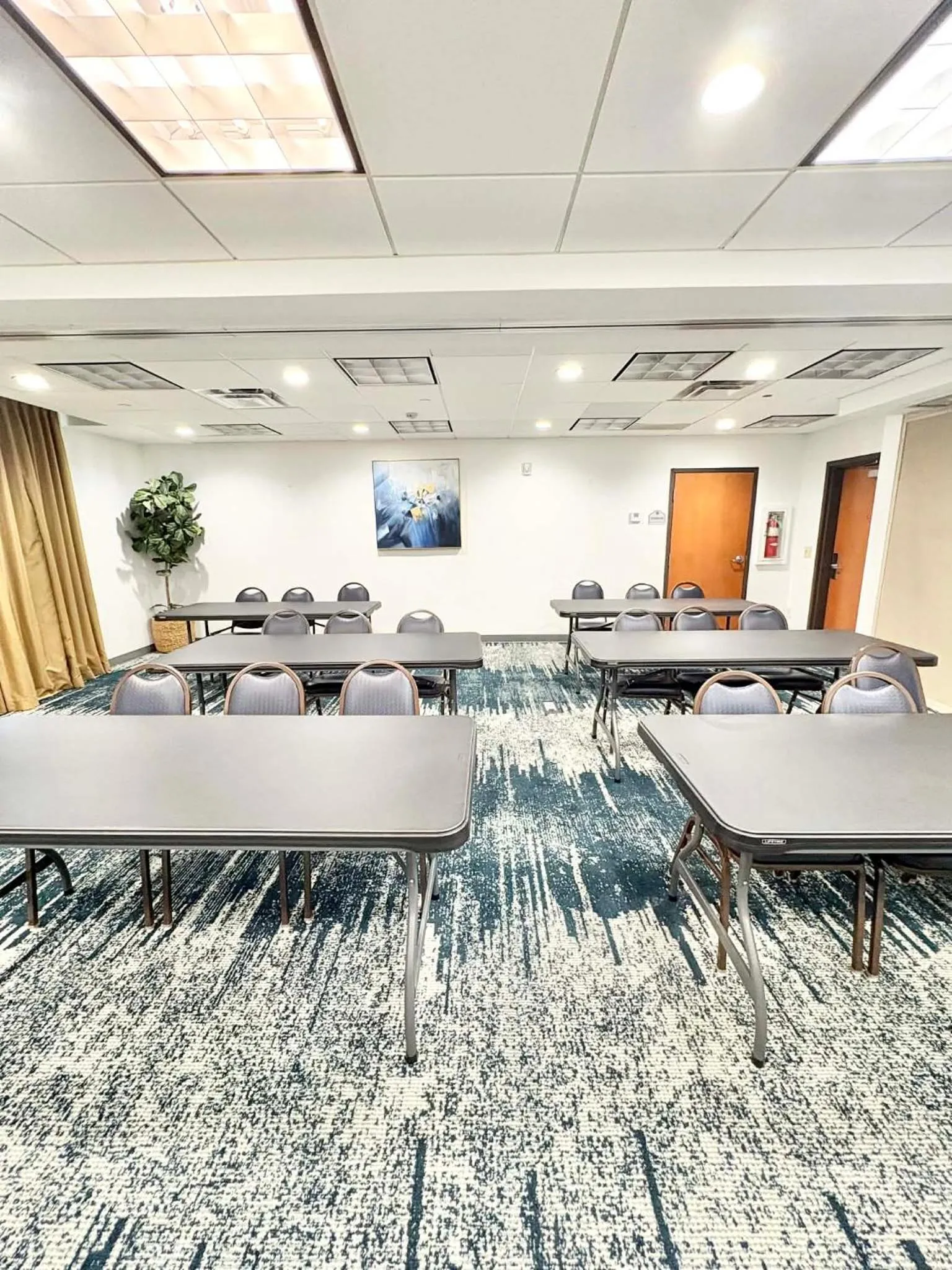 Meeting/conference room in Wingate by Wyndham Houma