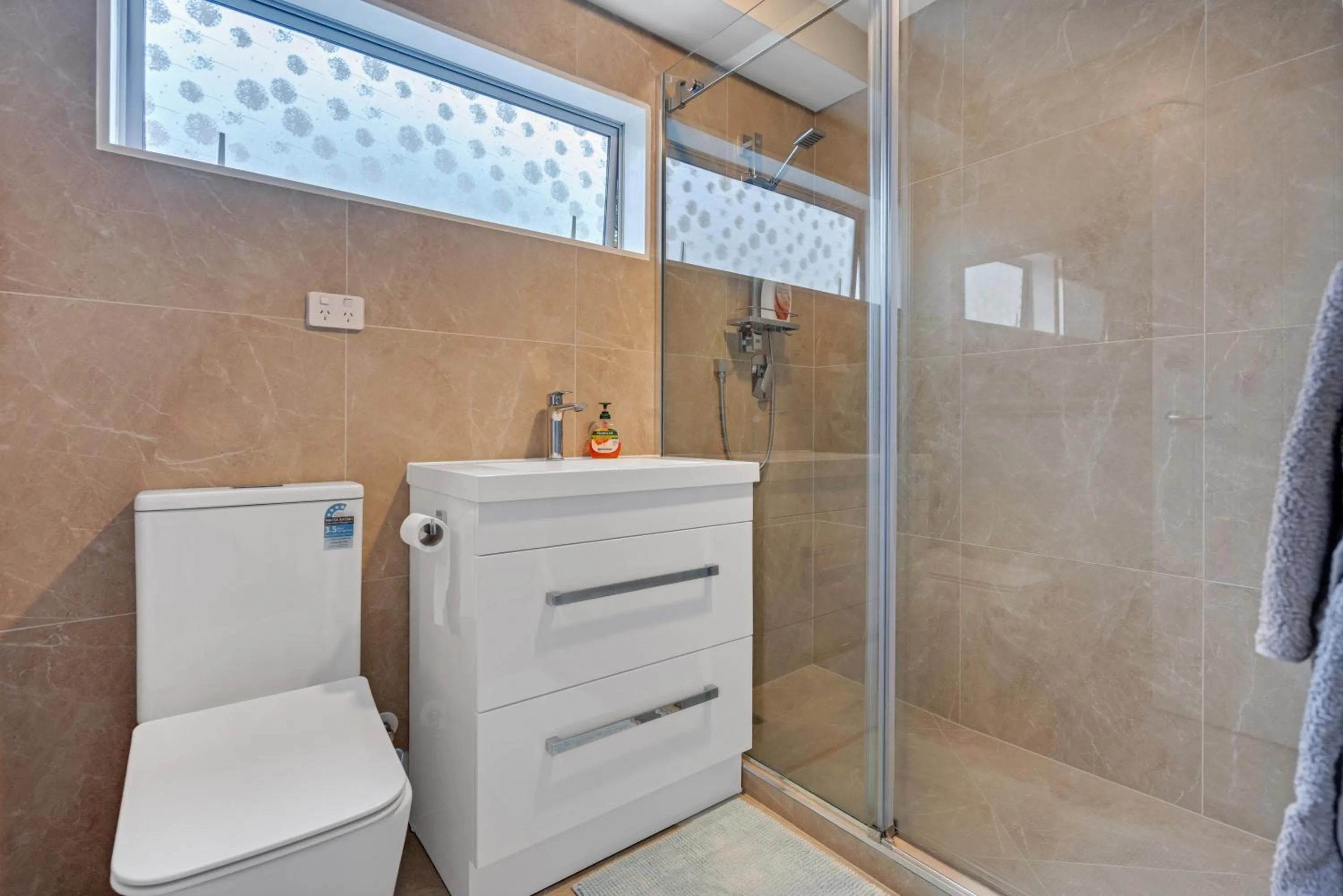 Bathroom in The Bays Bed & Breakfast