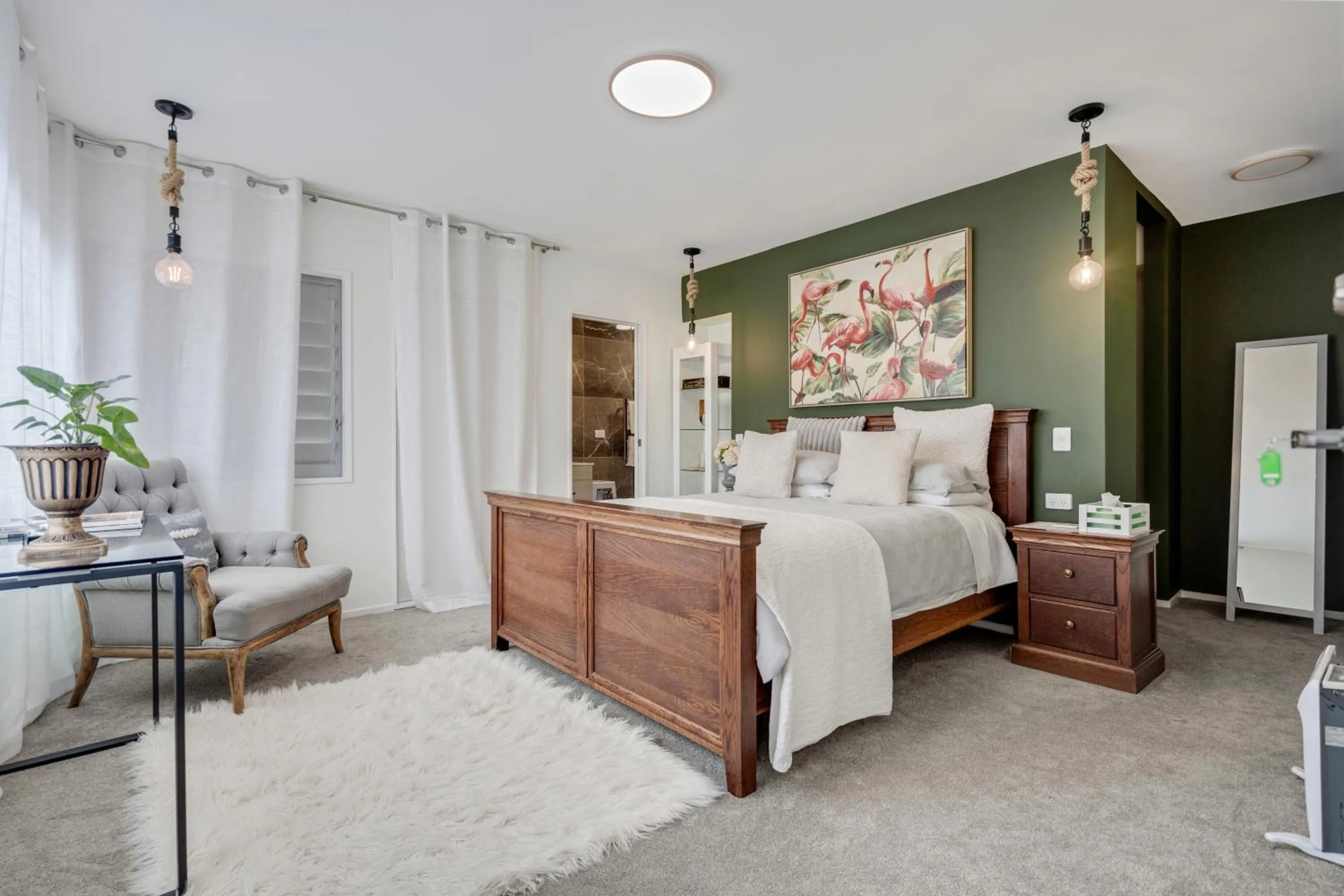 Photo of the whole room, Bed in The Bays Bed & Breakfast