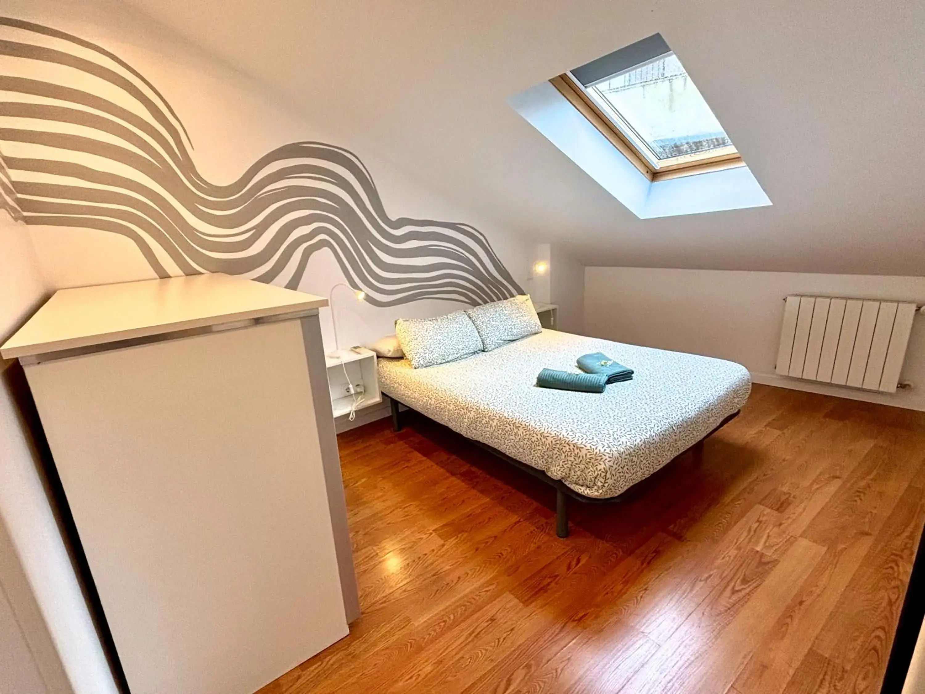 Double Room with Private Bathroom in Onefam Madrid Double Room with Private Bathroom in Onefam Madrid
