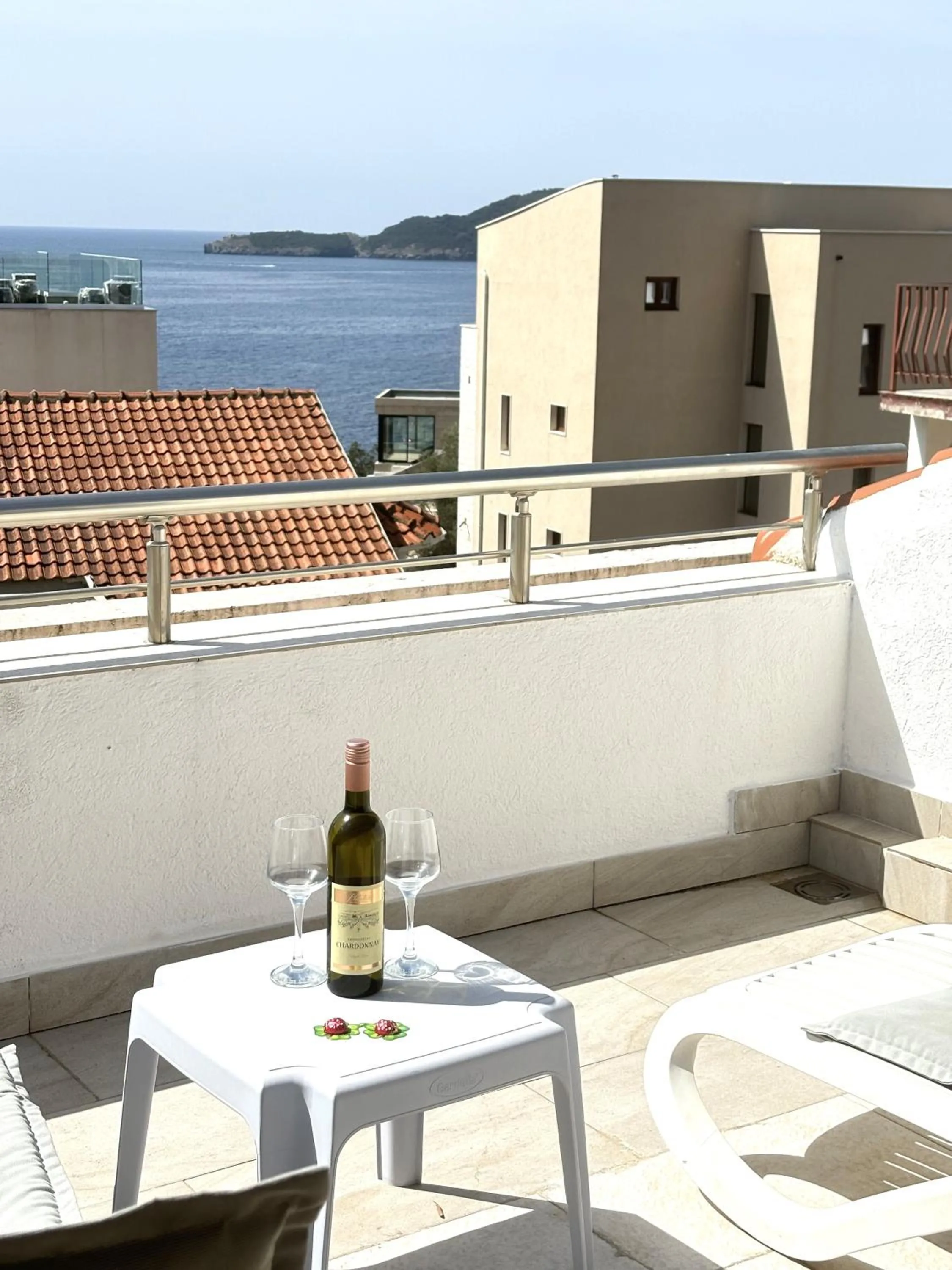 Villa Mona 2
