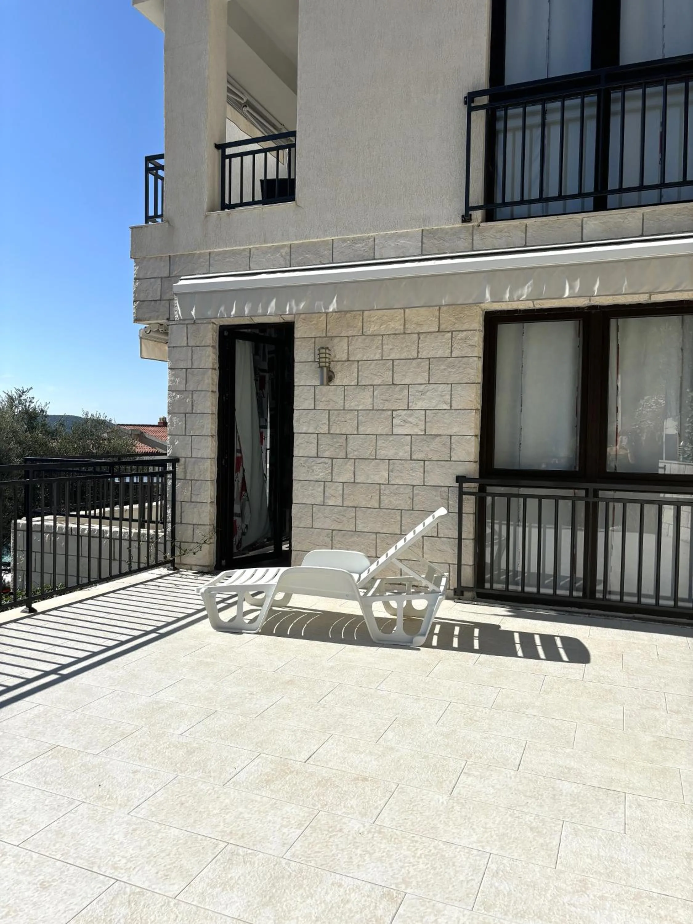 Villa Mona 2