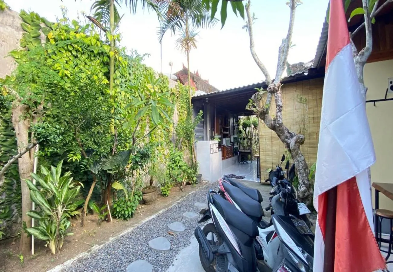 Garden in Coliving Bali SWEET HOME Kost Lengkap di Tabanan Kota
