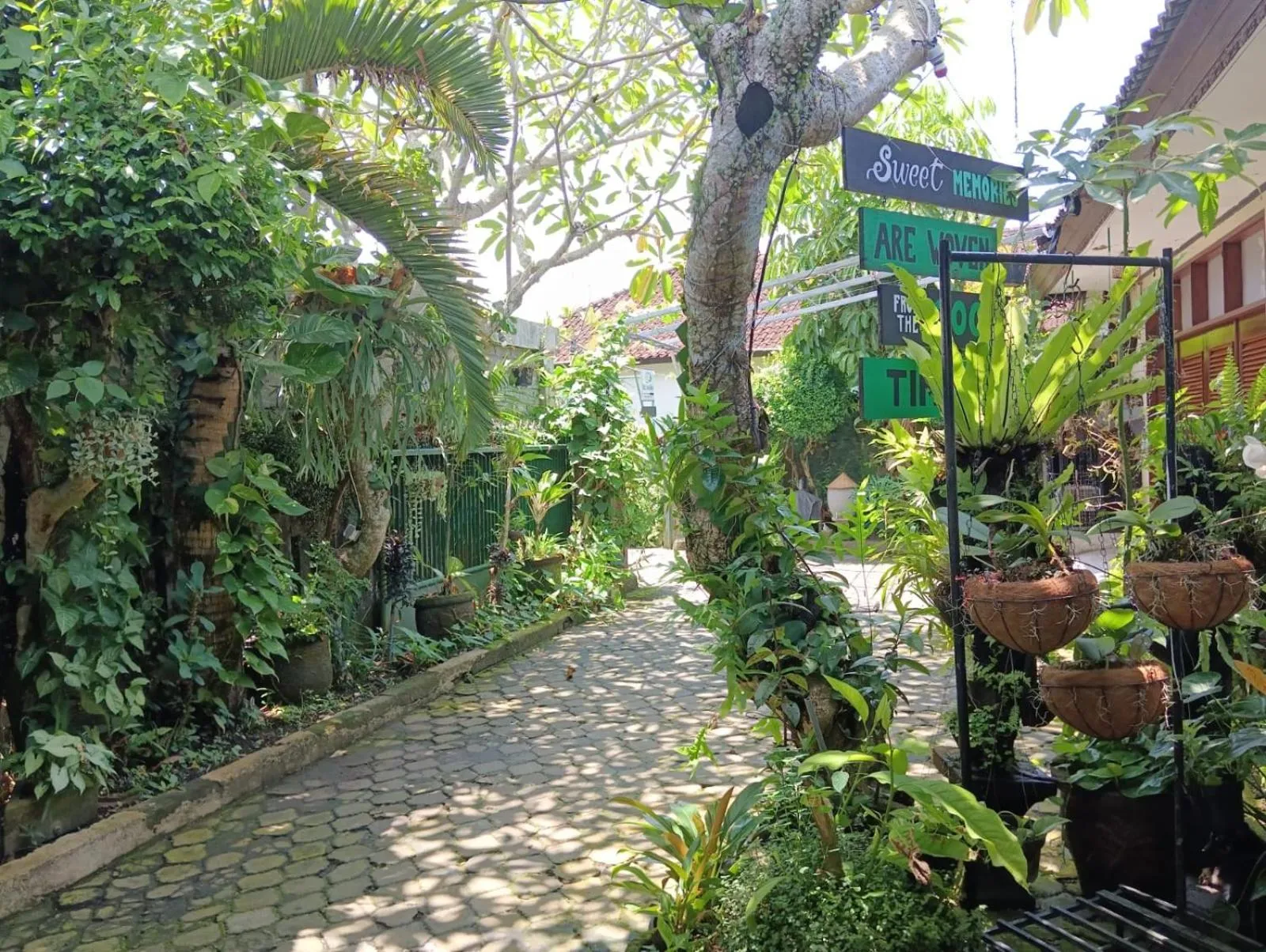 Facade/entrance in Coliving Bali SWEET HOME Kost Lengkap di Tabanan Kota