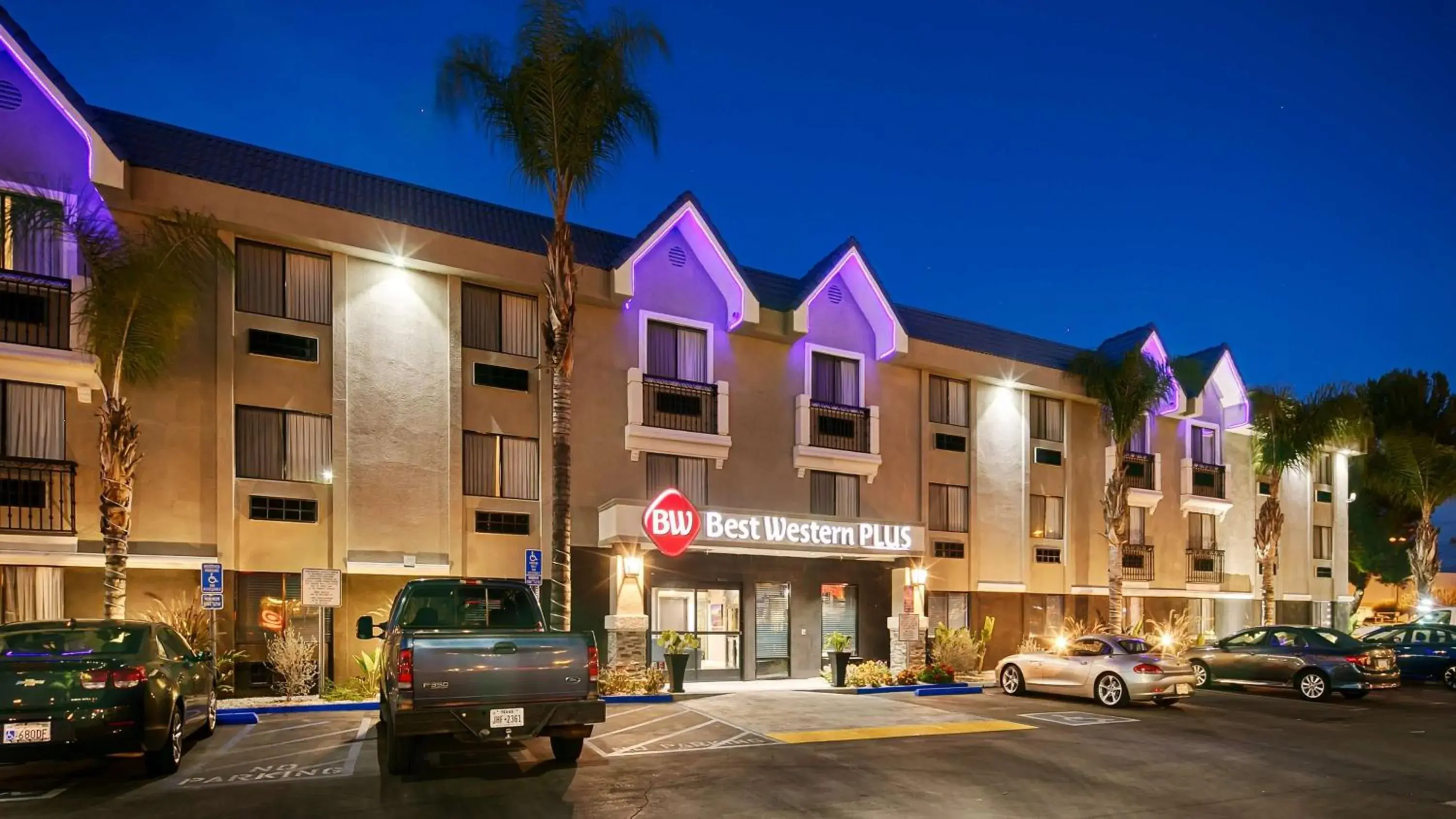 Property building in Best Western Plus Diamond Valley Inn Property building in Best Western Plus Diamond Valley Inn
