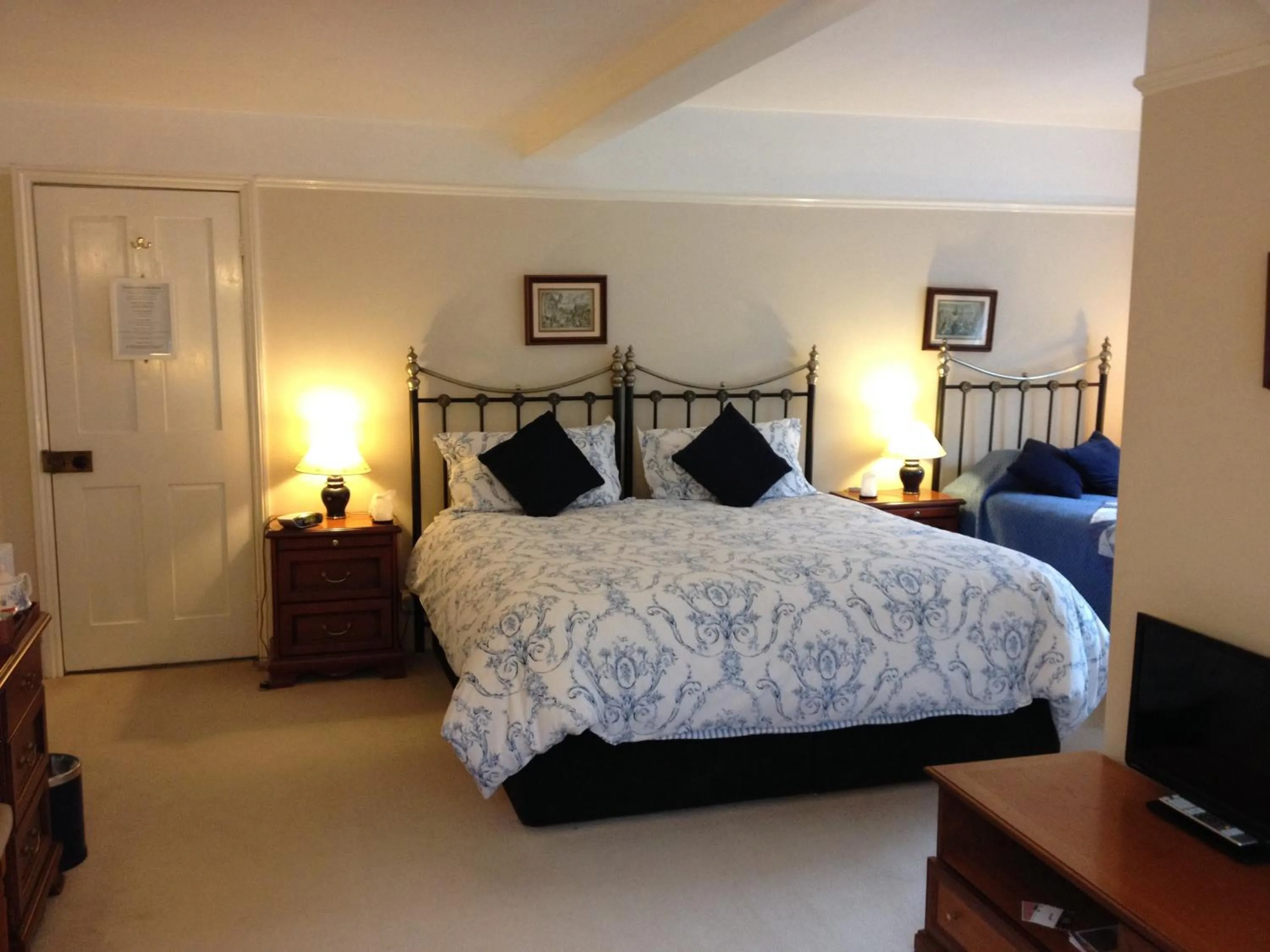 Photo of the whole room, Bed in Clayhill House Bed & Breakfast