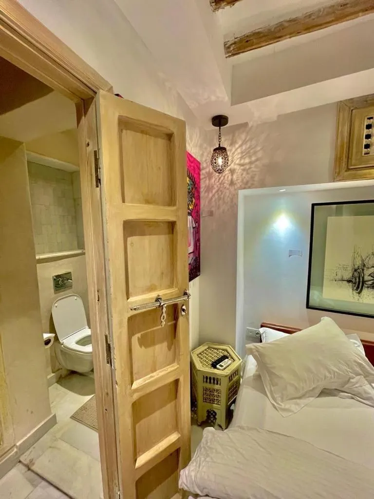 Photo of the whole room, Bed in BCK Art Riad