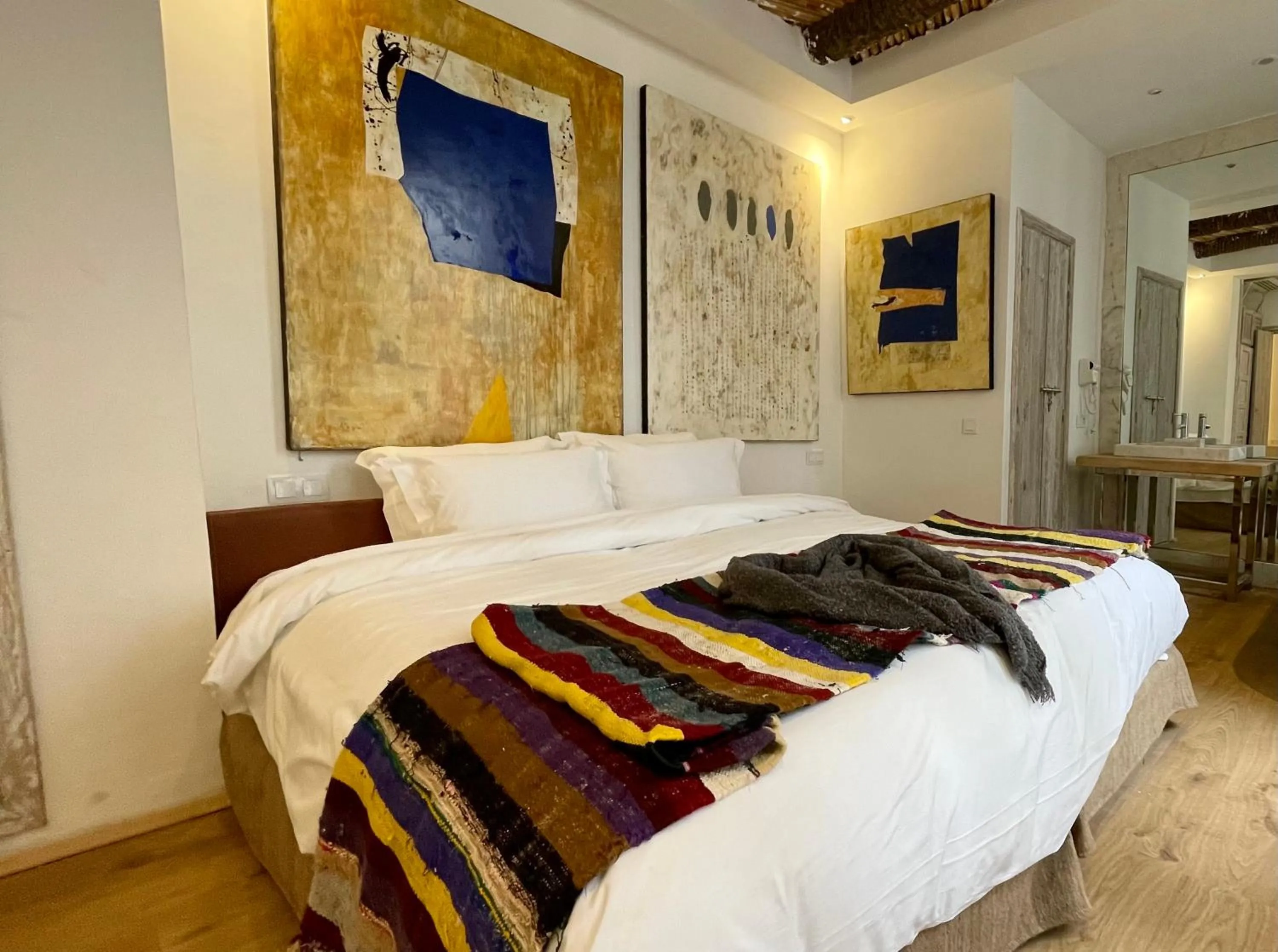 Bed in BCK Art Riad