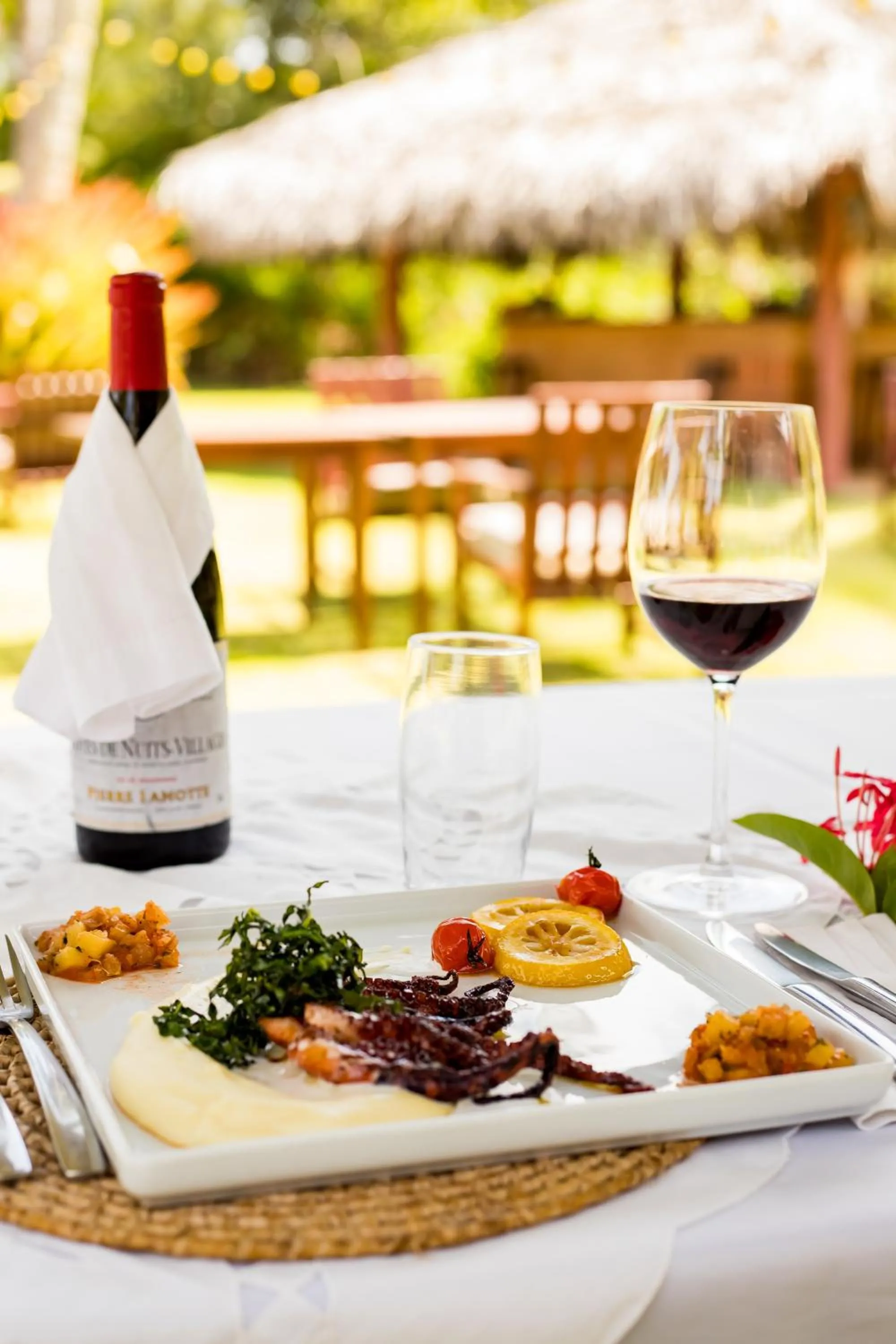 Food and drinks in Villa Côté Sud Pousada De Charme - Pé na Areia