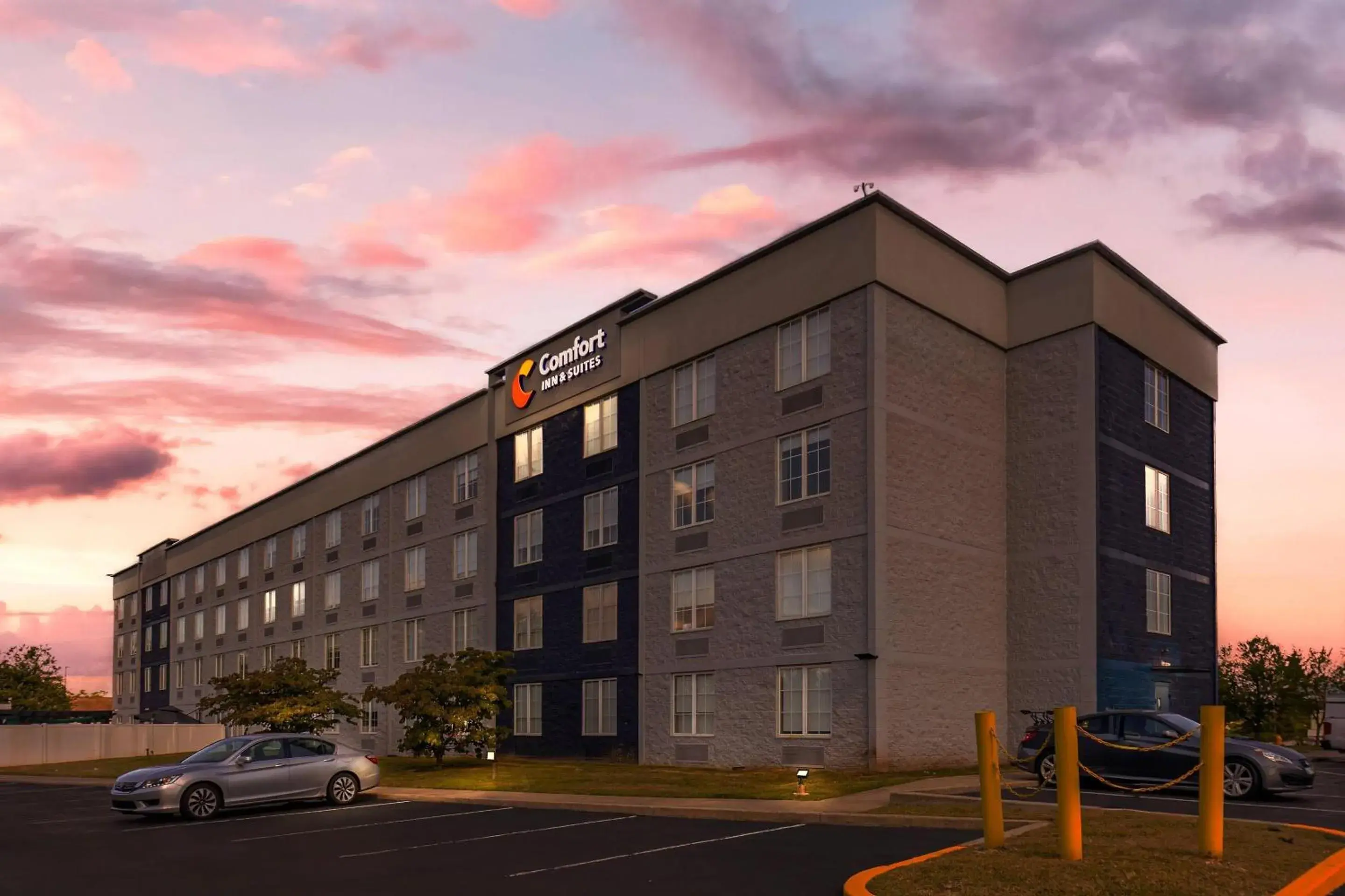 Property building in Comfort Inn & Suites Pottstown Eastern Gateway Property building in Comfort Inn & Suites Pottstown Eastern Gateway