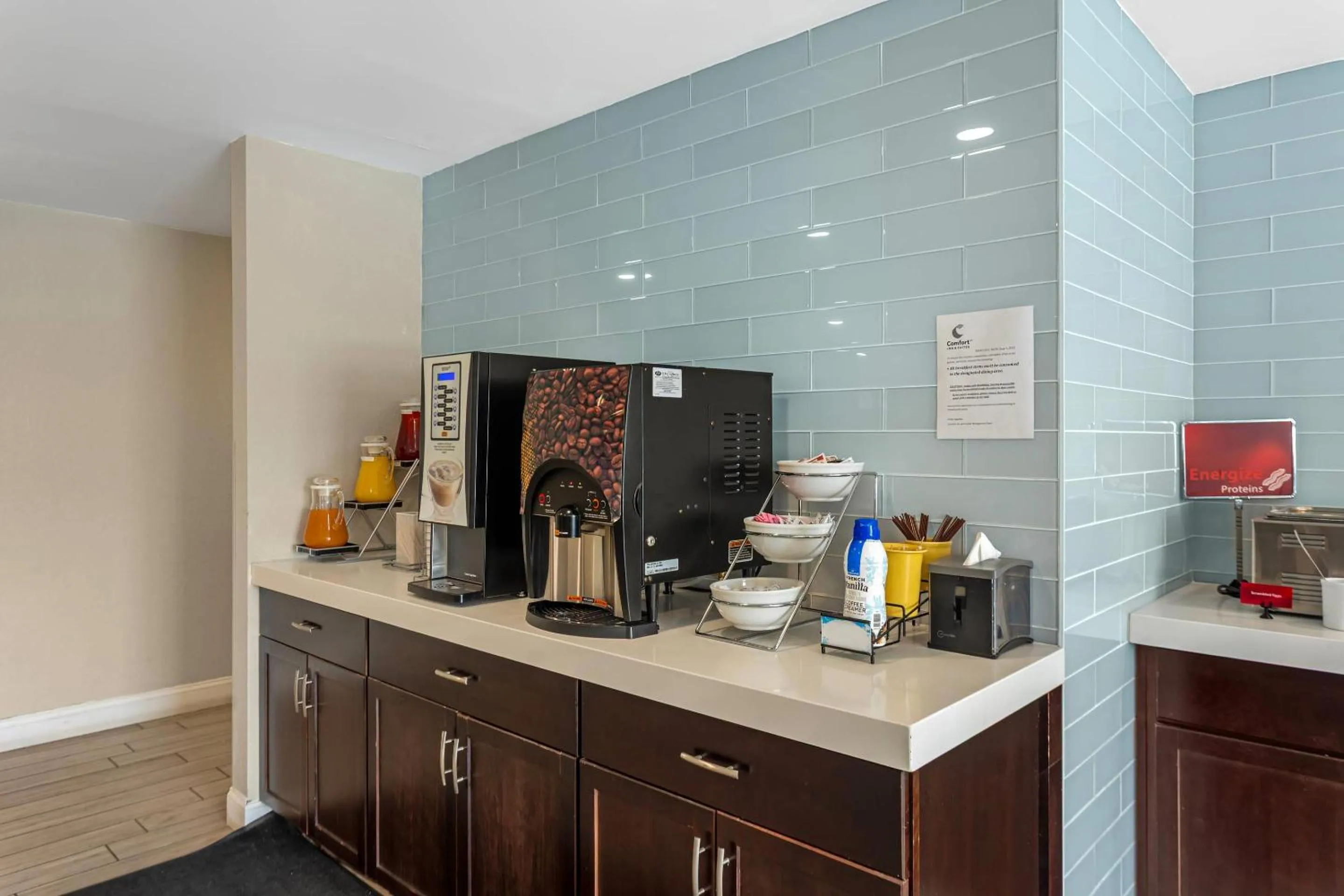 Breakfast in Comfort Inn & Suites Pottstown Eastern Gateway