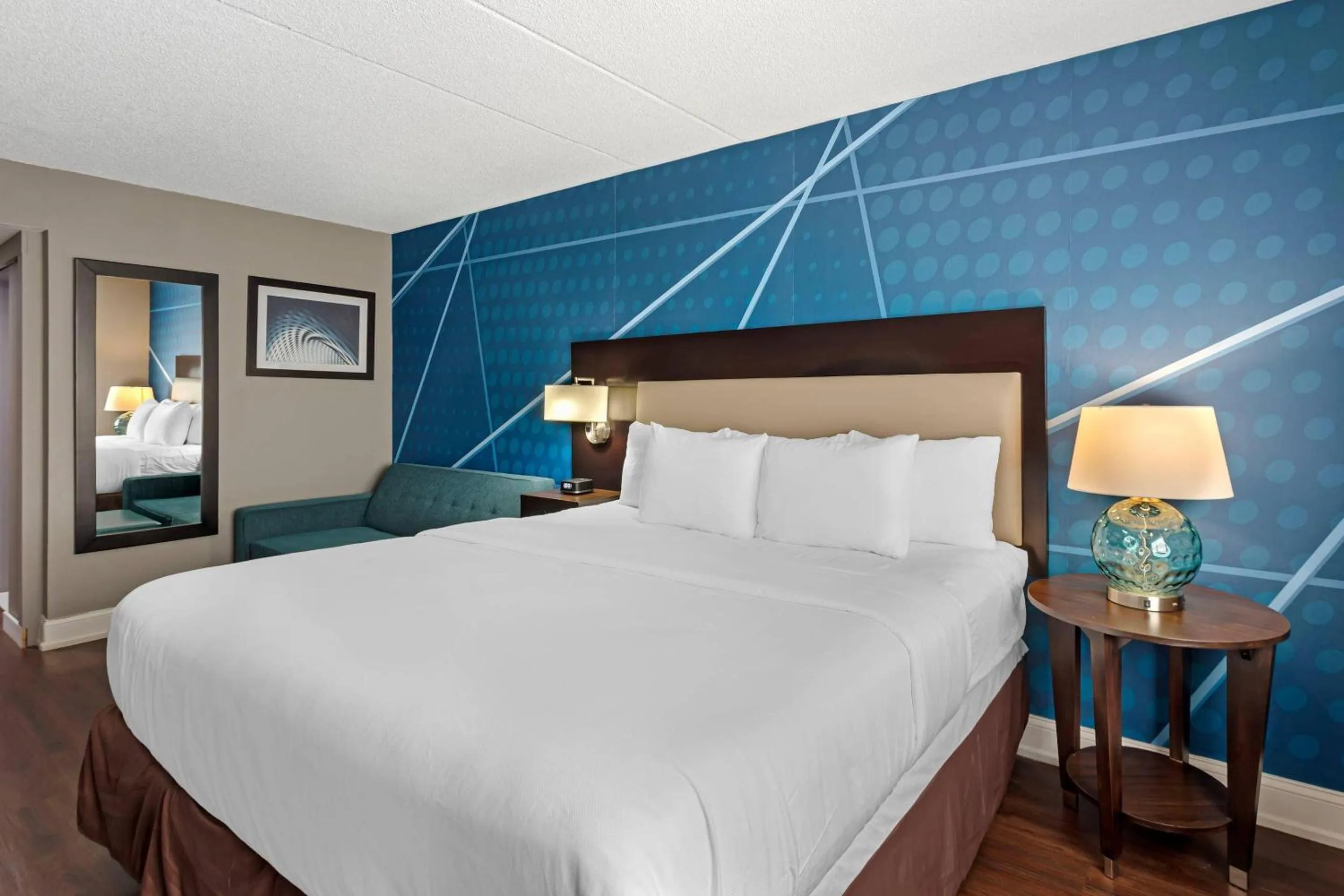 Bedroom, Bed in Comfort Inn & Suites Pottstown Eastern Gateway