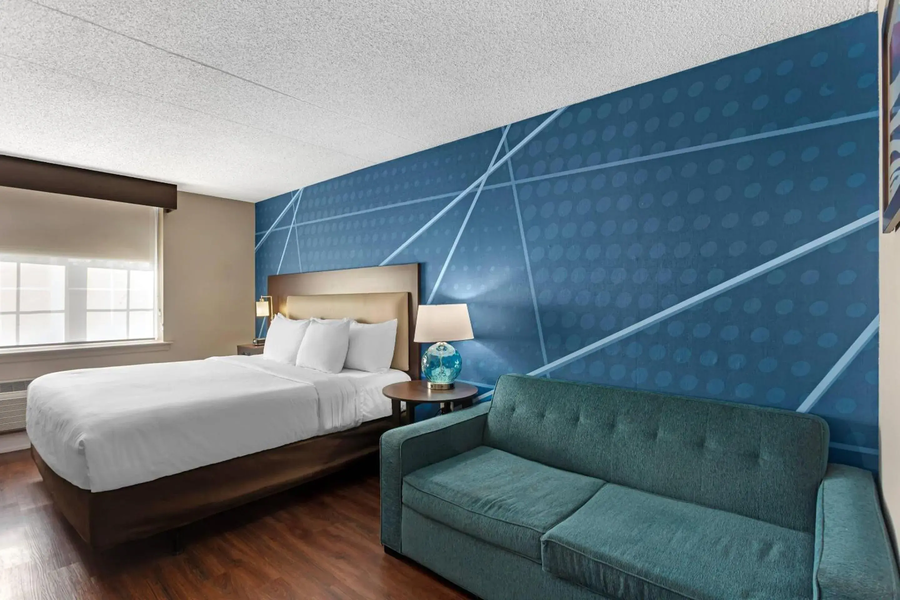 Bedroom, Bed in Comfort Inn & Suites Pottstown Eastern Gateway Bedroom, Bed in Comfort Inn & Suites Pottstown Eastern Gateway