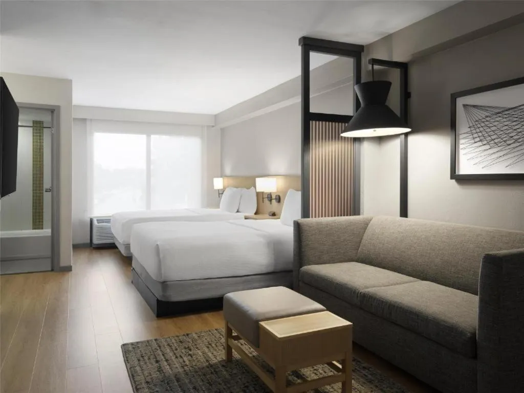 Bed in Hyatt Place Topeka