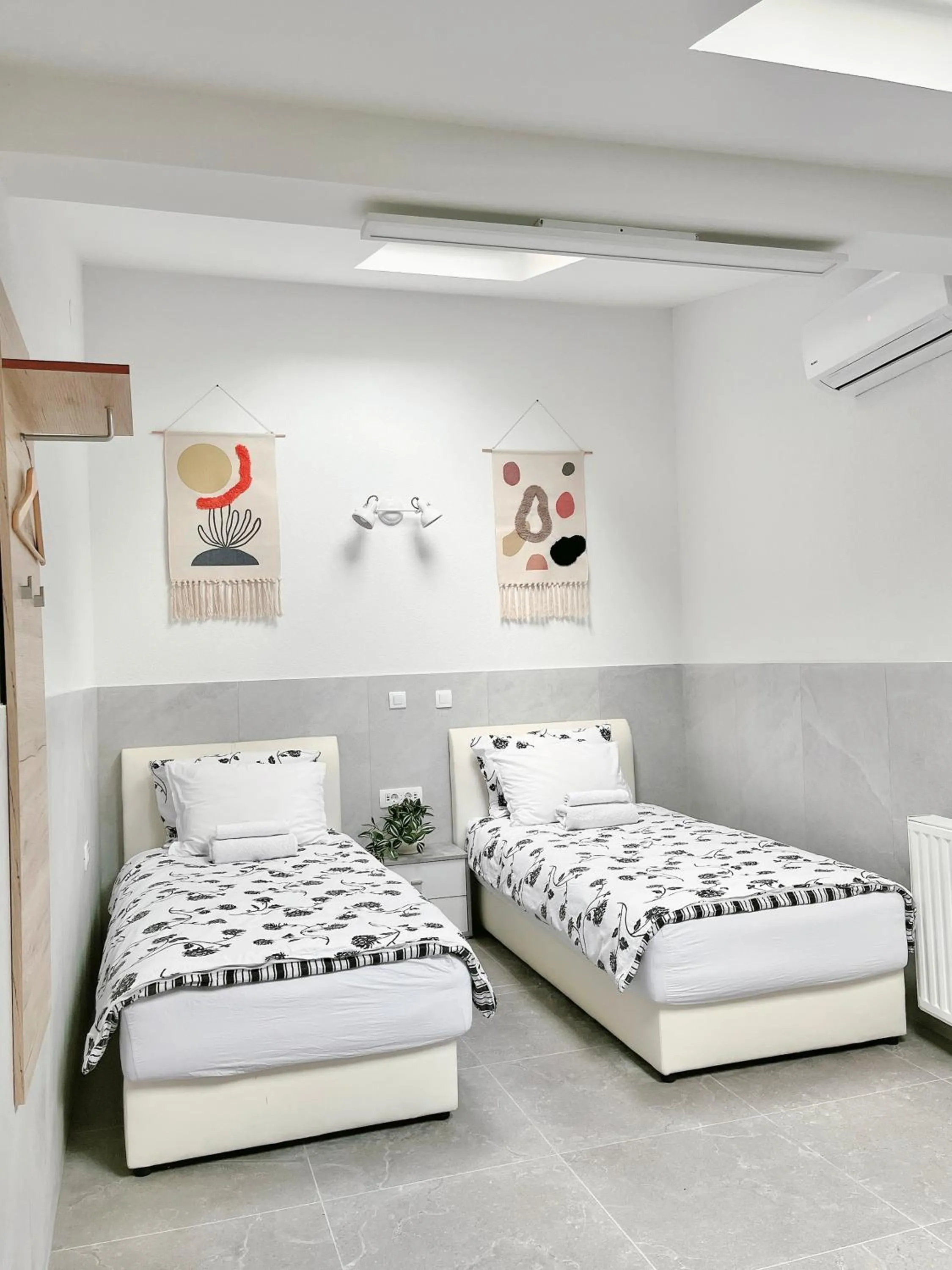 Twin Room with Shared Bathroom in Lina Rooms Hostel