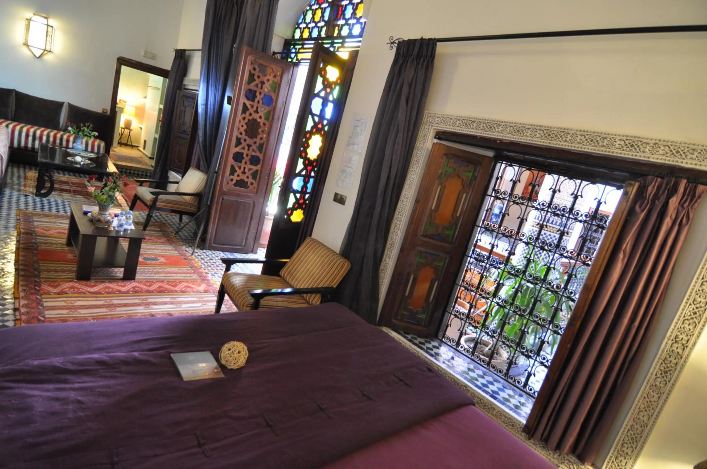 Photo of the whole room, Bed in Riad Adarissa