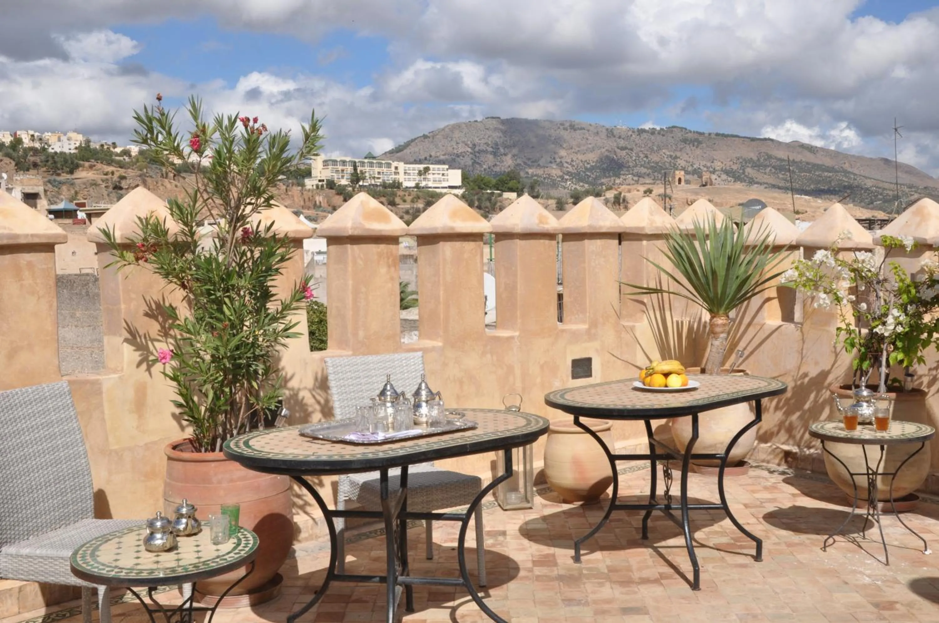 Restaurant/places to eat in Riad Adarissa