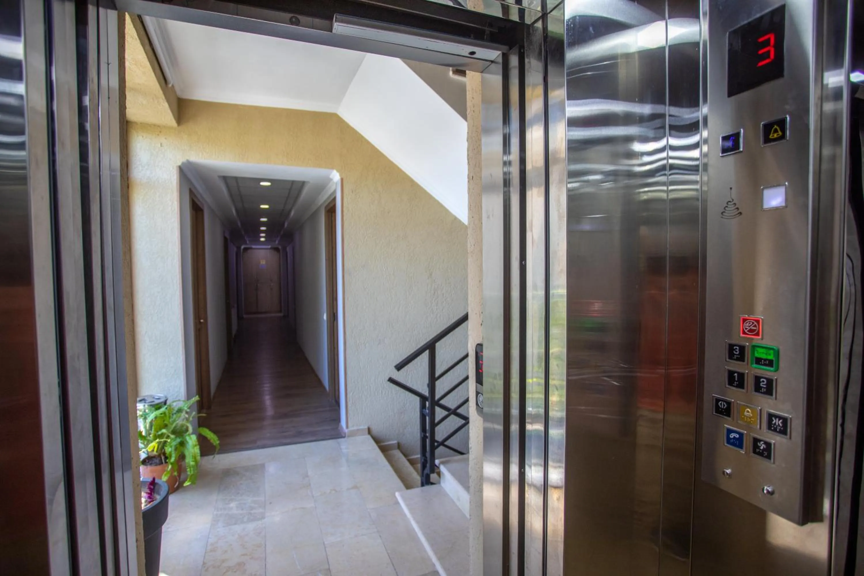 elevator in Hotel Terrace Kutaisi