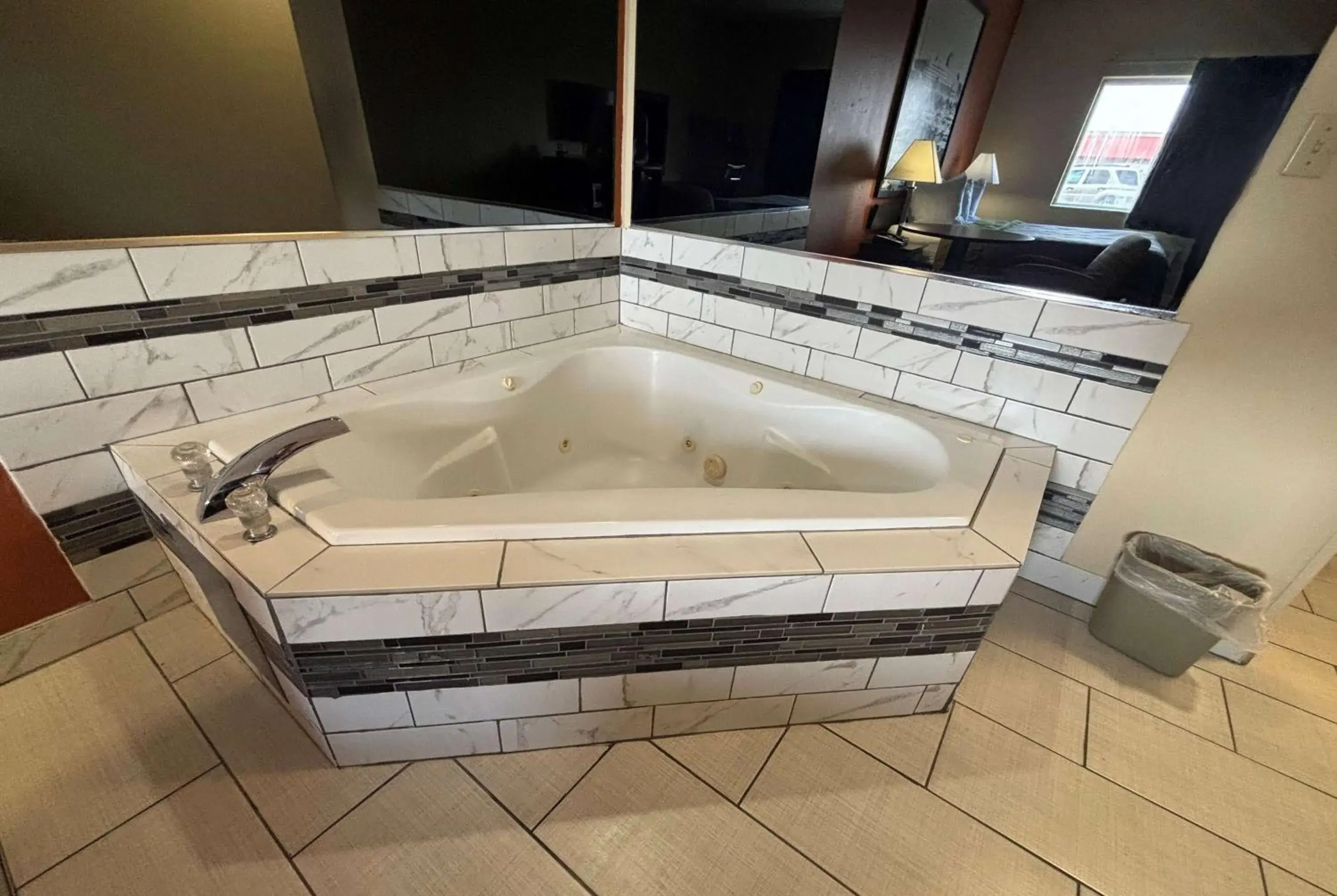 King Studio Suite - Smoking in Super 8 by Wyndham Pontoon Beach IL/St. Louis MO Area King Studio Suite - Smoking in Super 8 by Wyndham Pontoon Beach IL/St. Louis MO Area