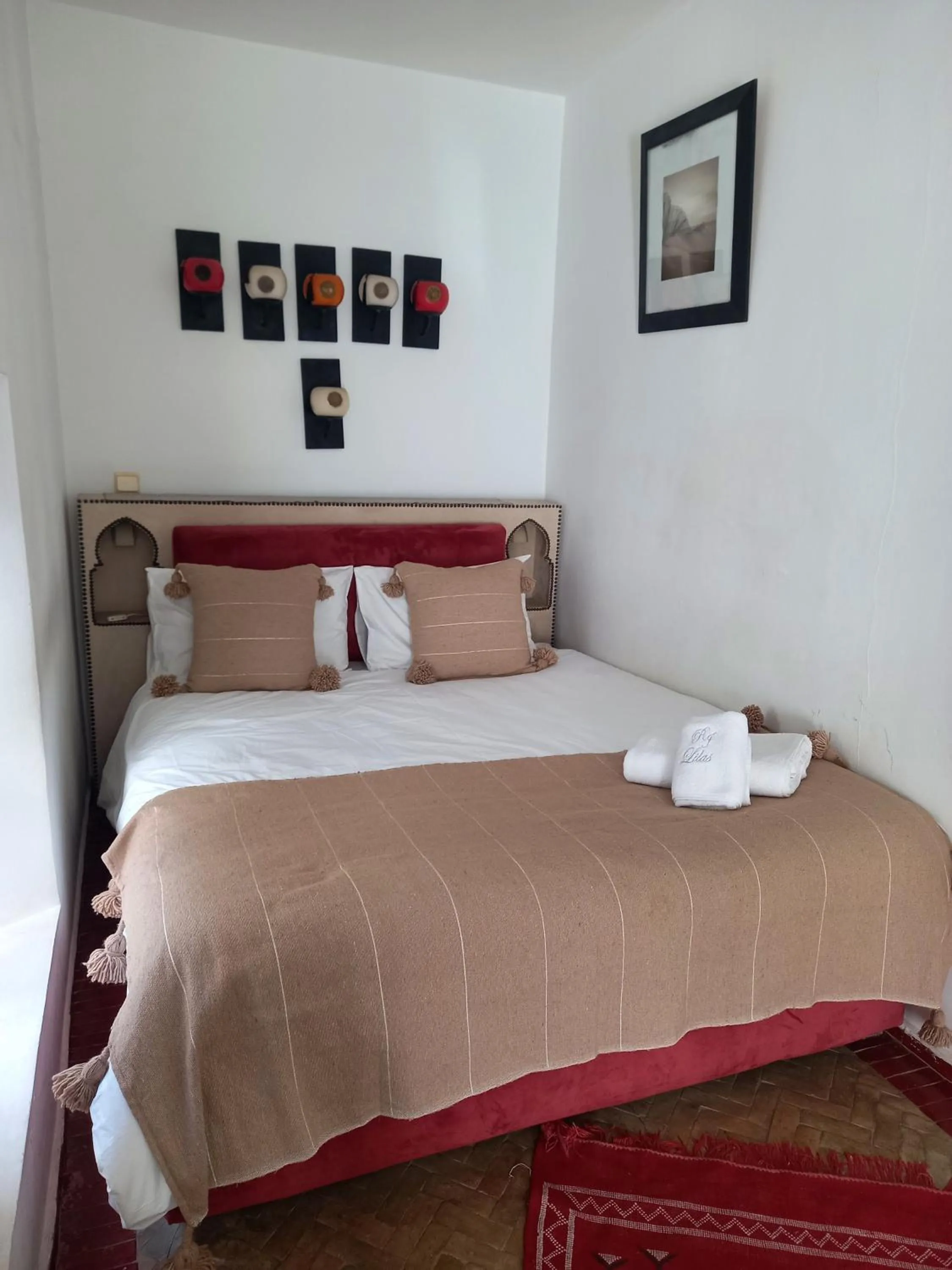 Bed in Riad Les Jardins des Lilas