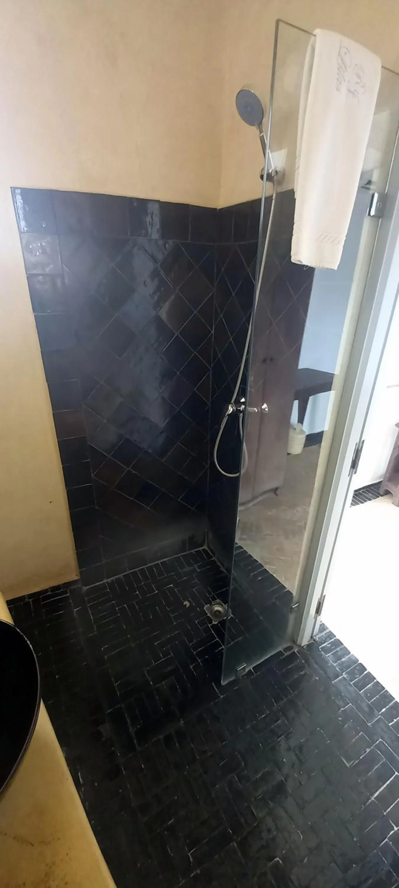 Shower in Riad Les Jardins des Lilas