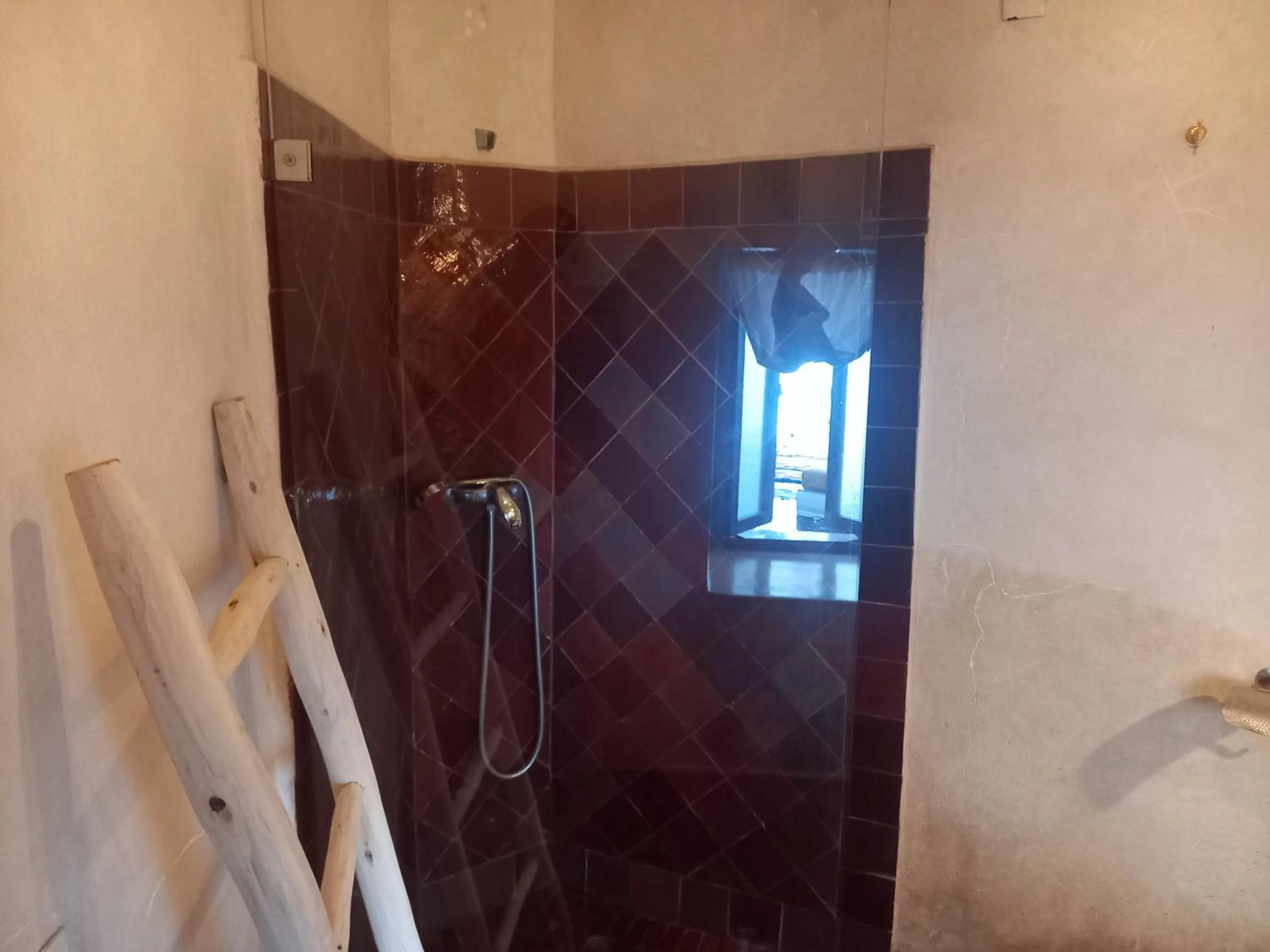 Shower in Riad Les Jardins des Lilas