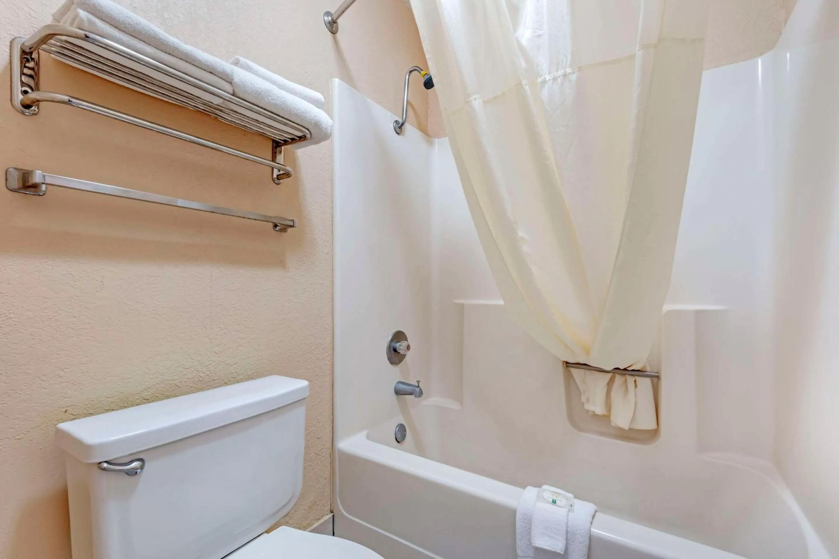 Bedroom in Quality Inn Amarillo West near Medical Center