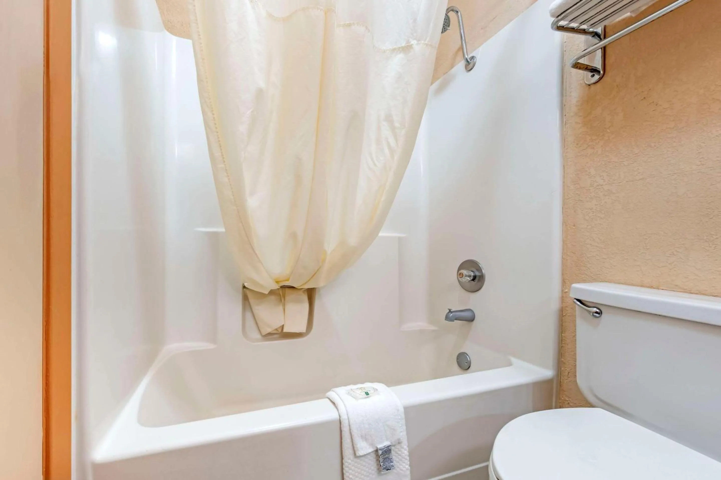 Bedroom in Quality Inn Amarillo West near Medical Center