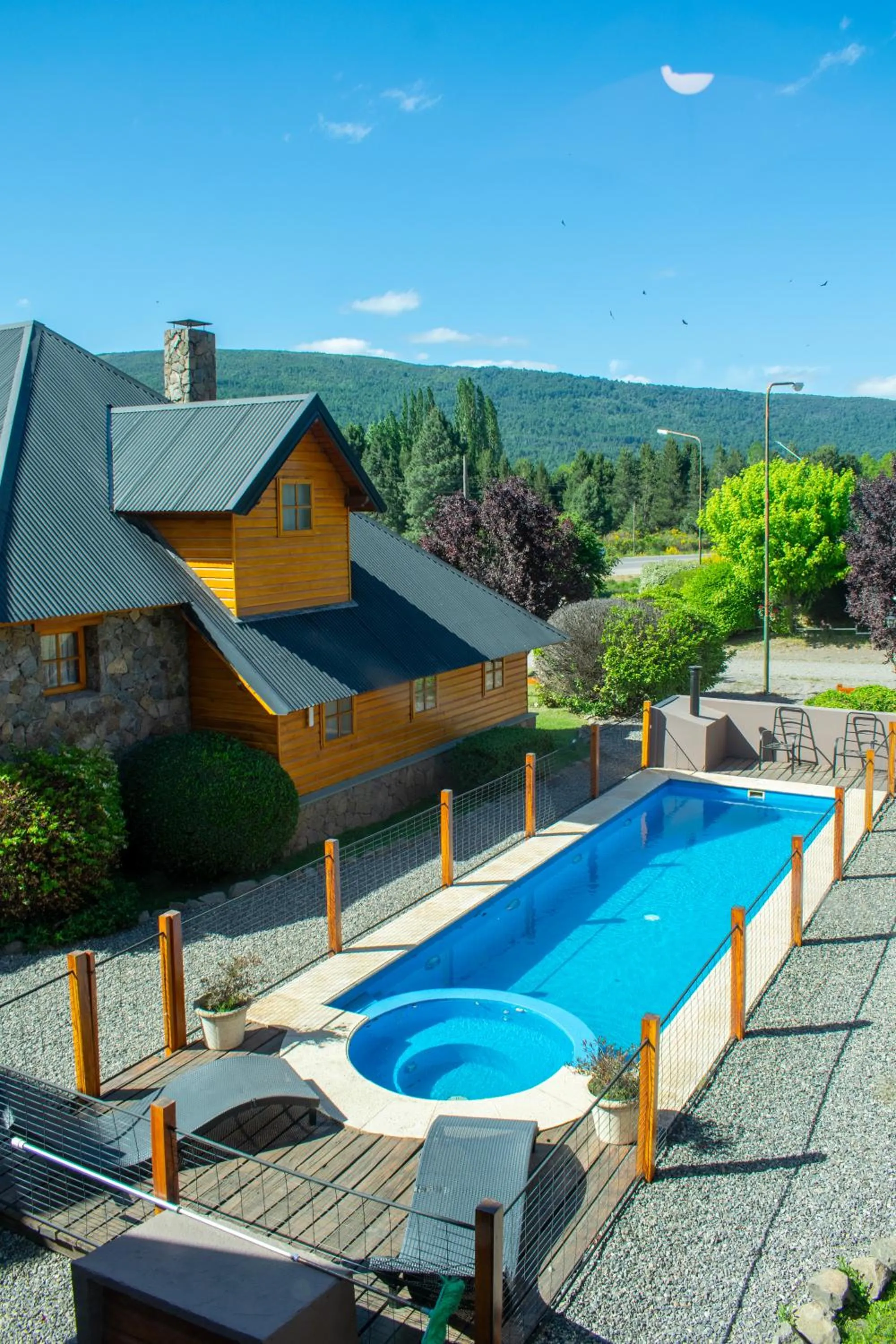 Hosteria y Cabañas Posada Quinen