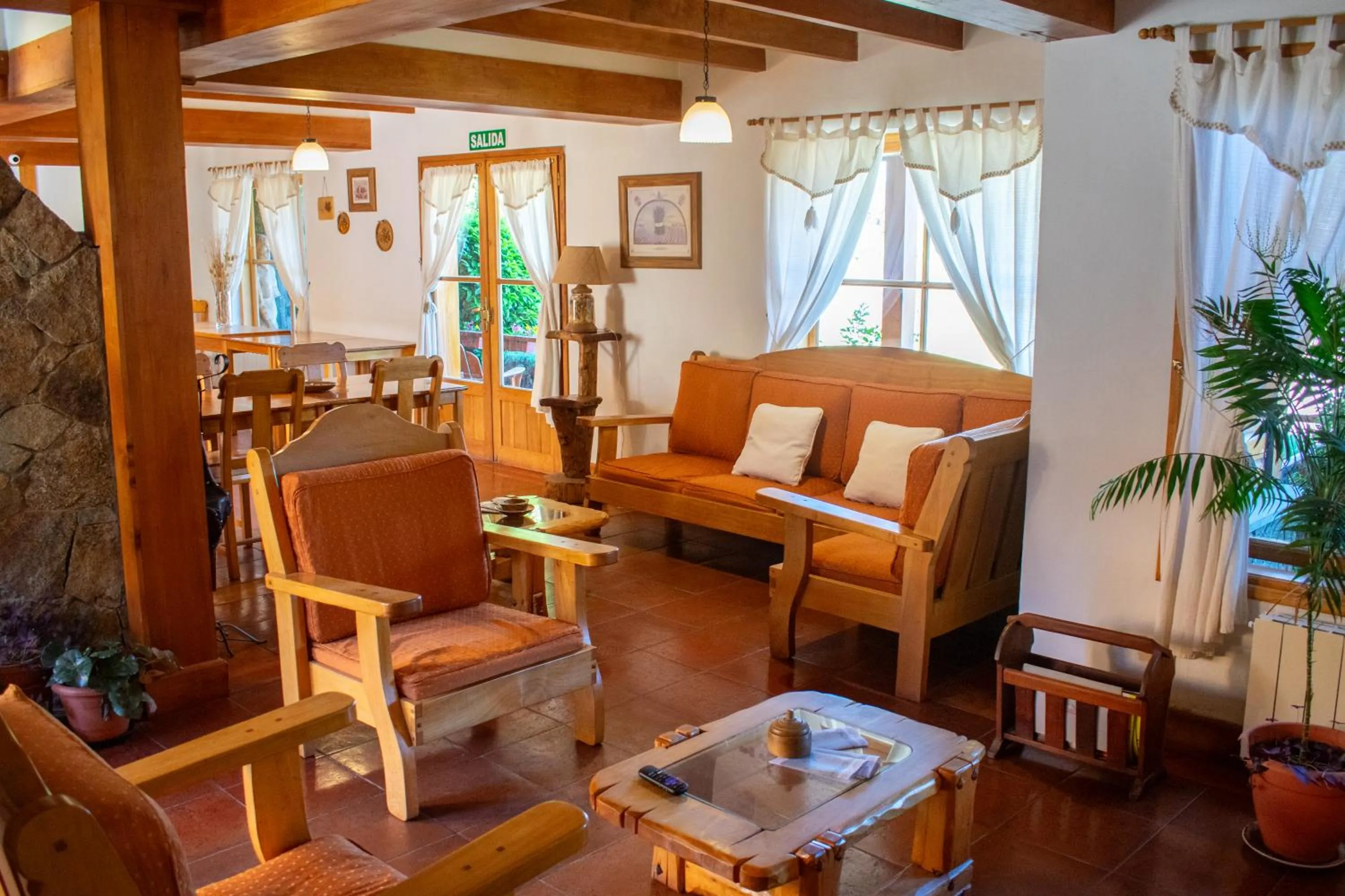 Hosteria y Cabañas Posada Quinen