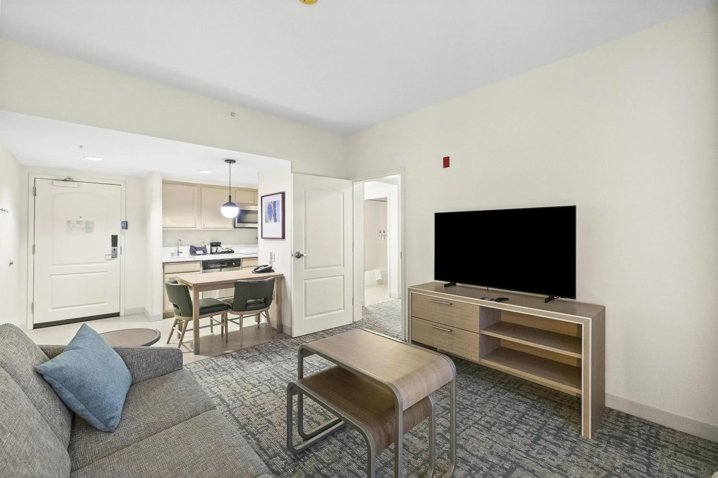 Living room in Homewood Suites Lancaster Living room in Homewood Suites Lancaster