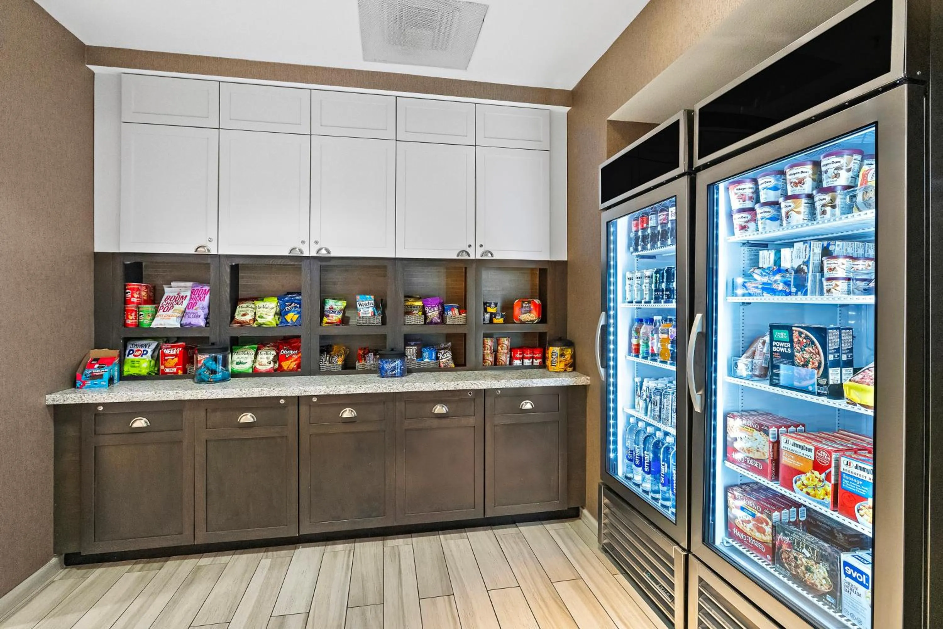 Food and drinks in Homewood Suites Lancaster