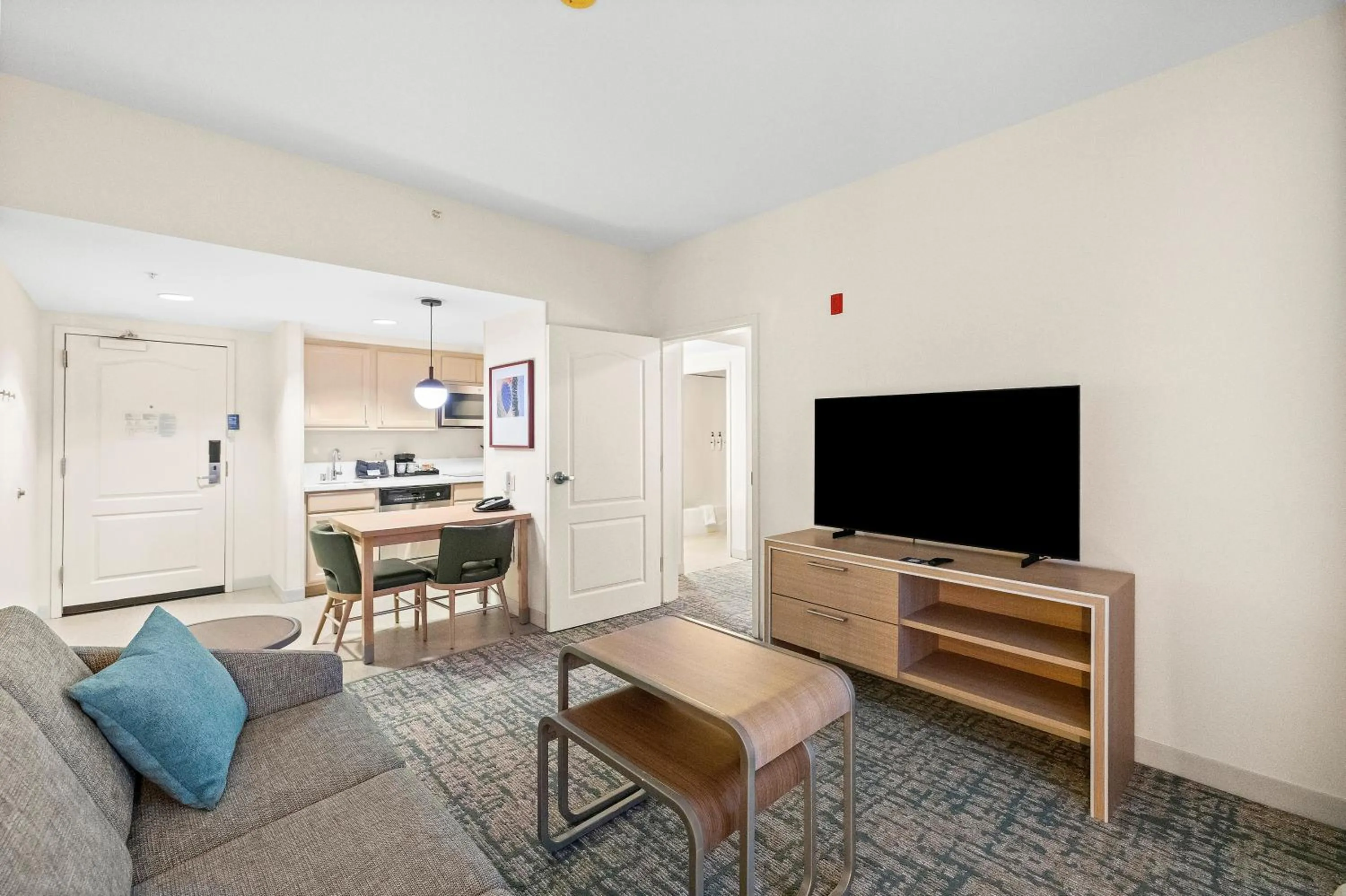 Living room in Homewood Suites Lancaster