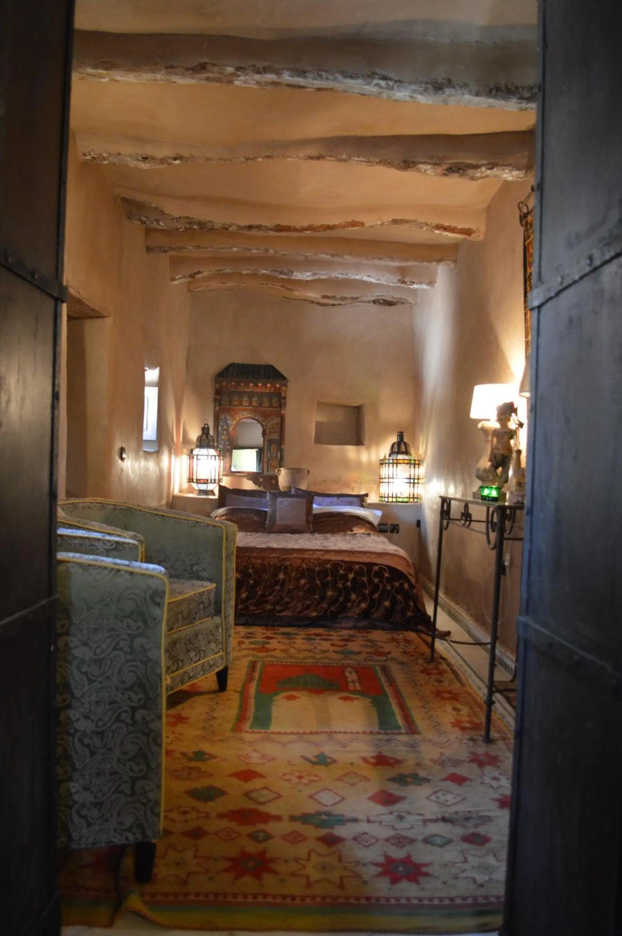 Photo of the whole room in Kasbah Gousteau