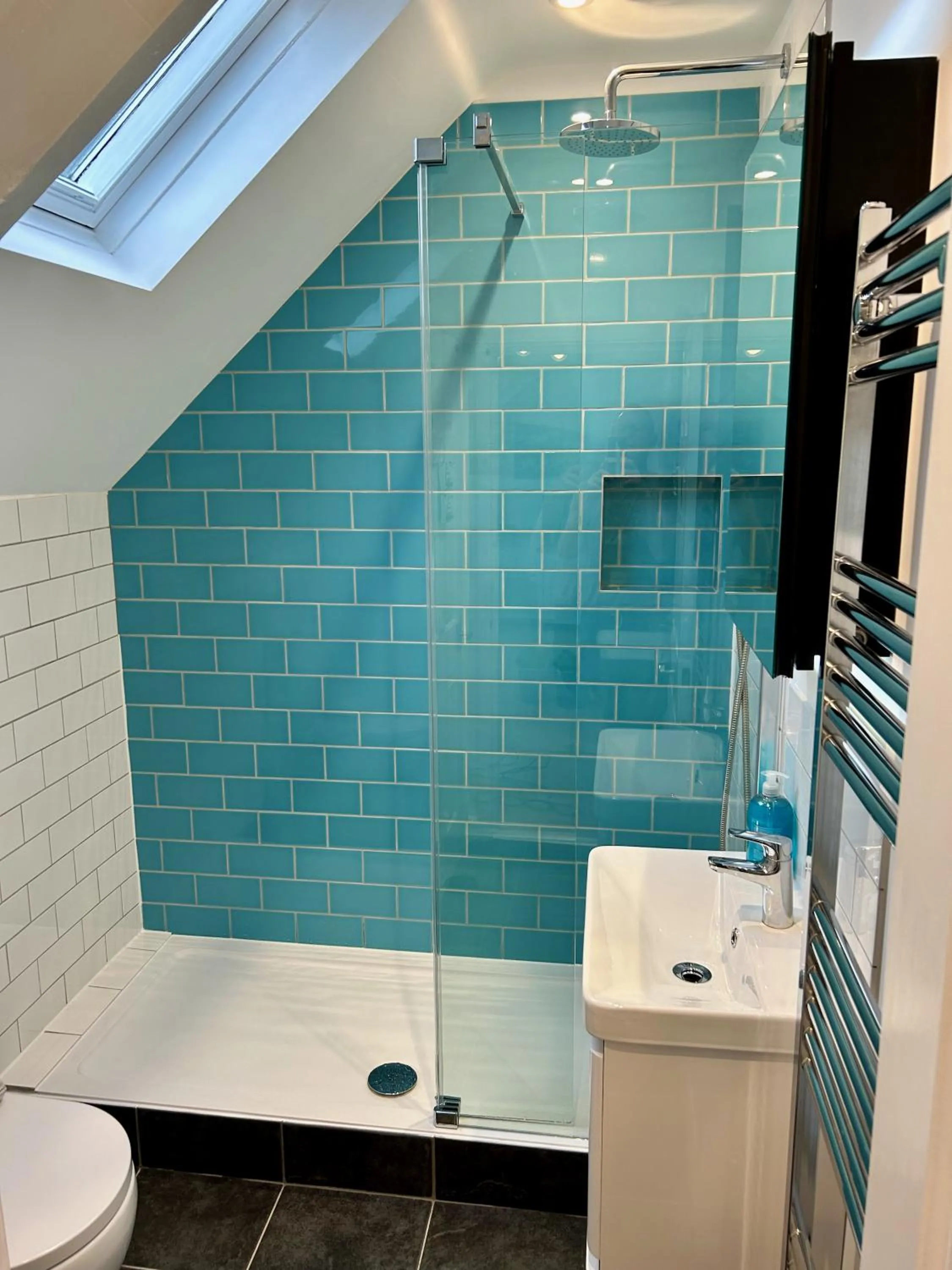 Bathroom in Fowey River Views