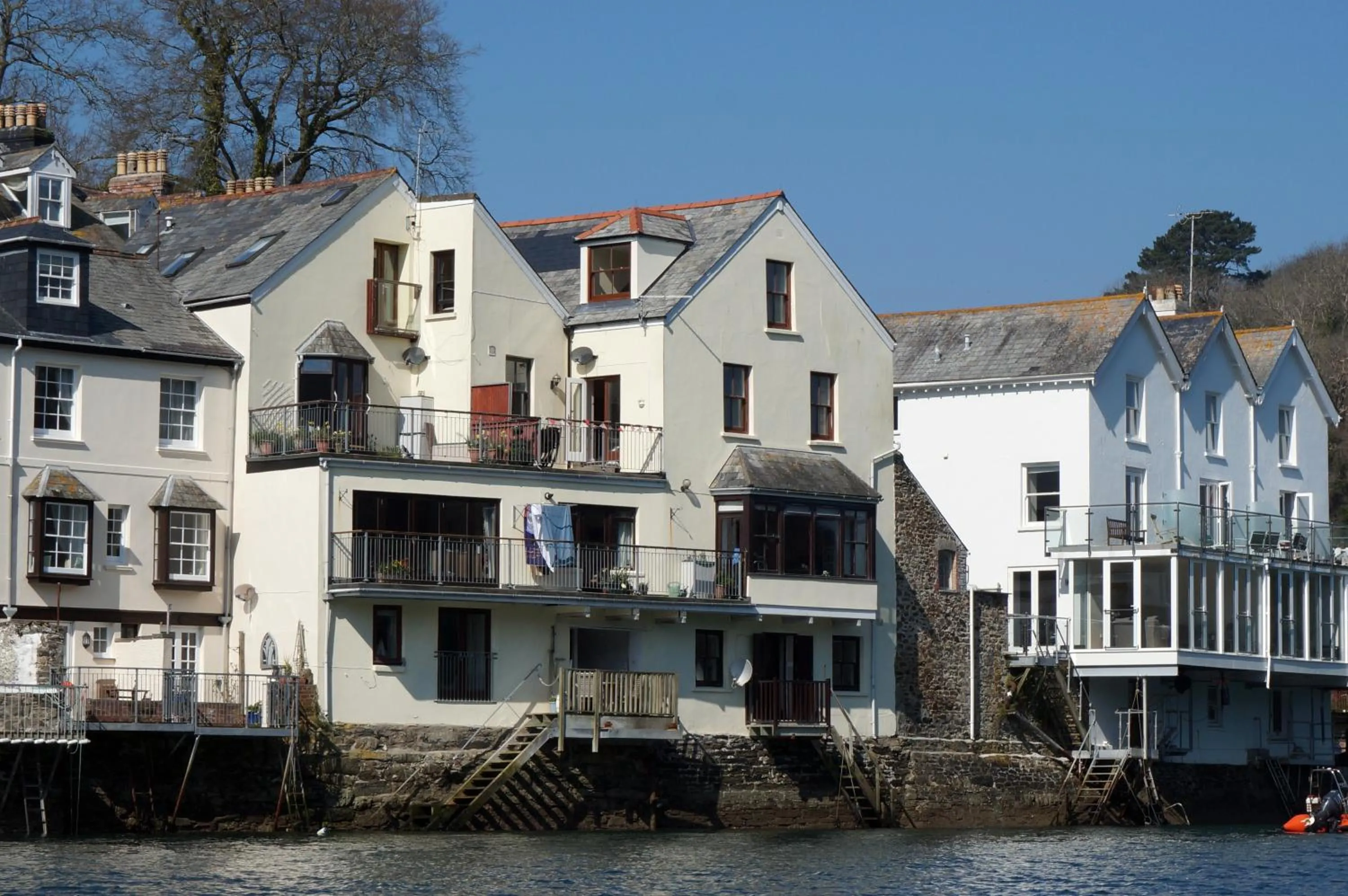 Property building in Fowey River Views