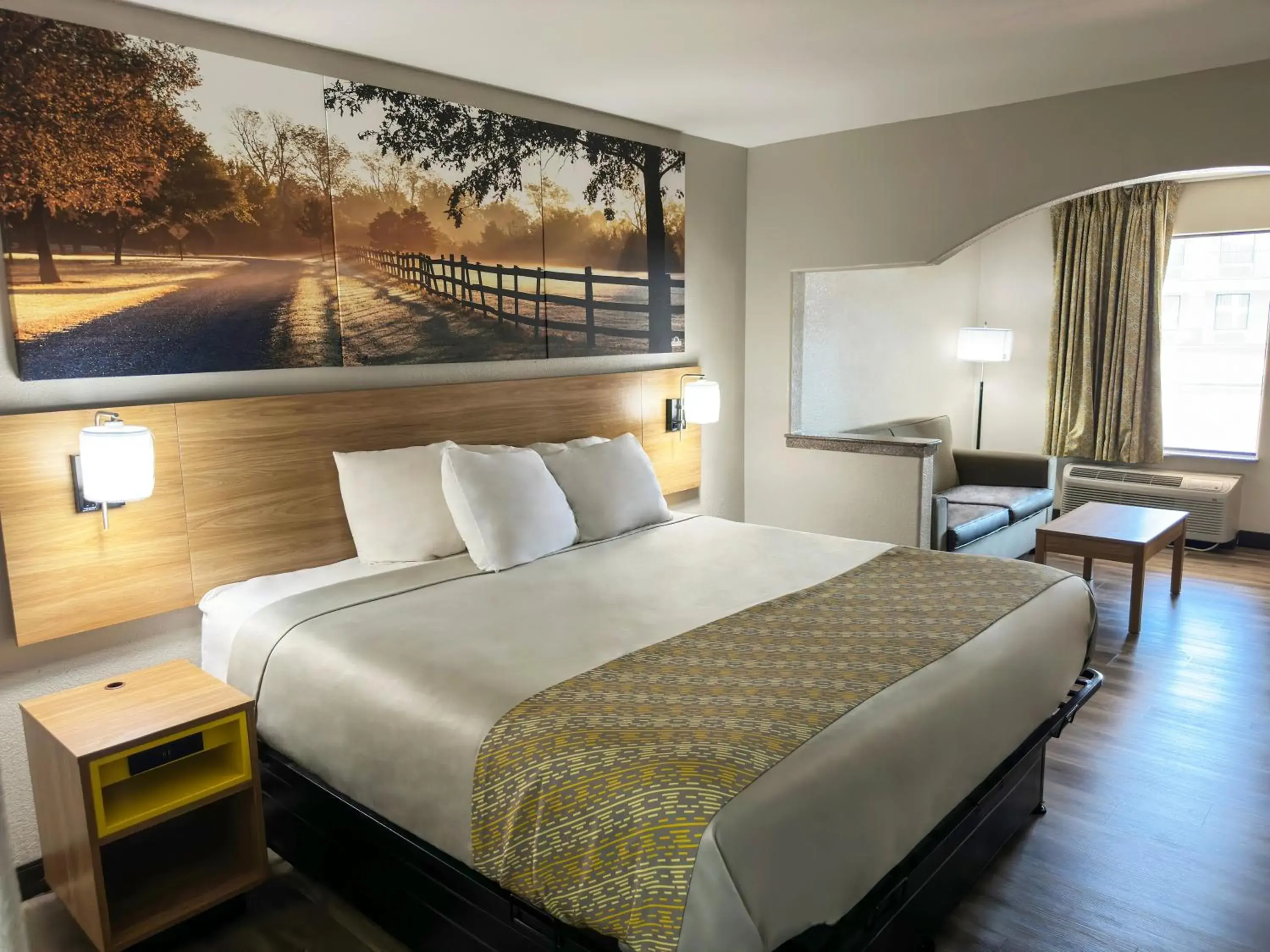 Bedroom, Bed in Days Inn & Suites by Wyndham Opelousas Bedroom, Bed in Days Inn & Suites by Wyndham Opelousas