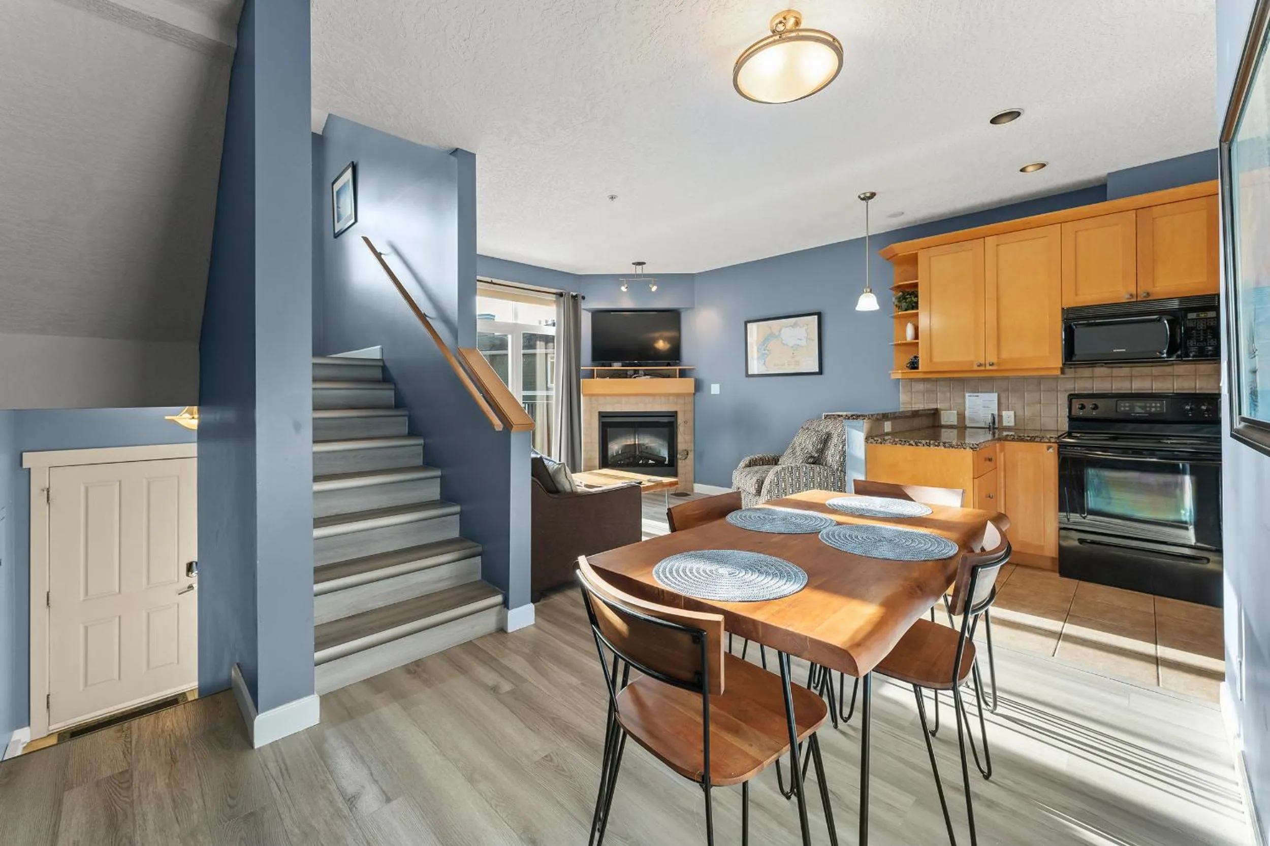 Sooke Harbour Resort & Marina