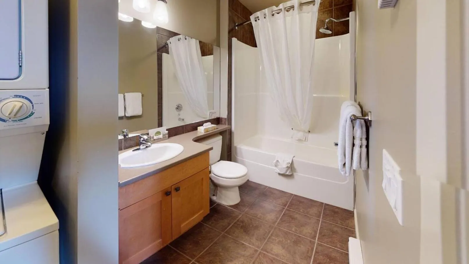 Sooke Harbour Resort & Marina