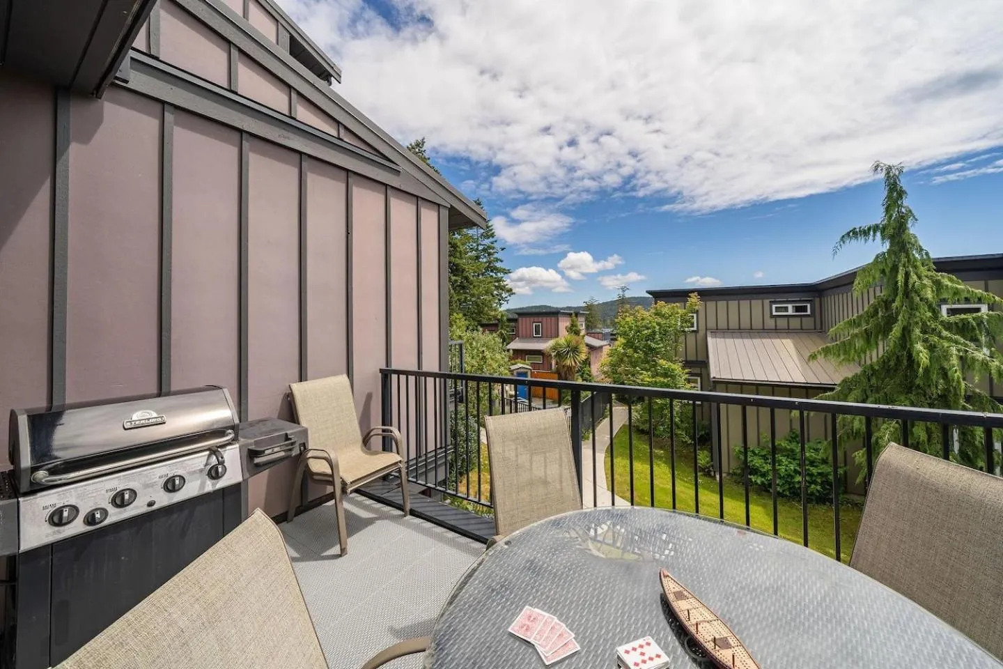 Sooke Harbour Resort & Marina