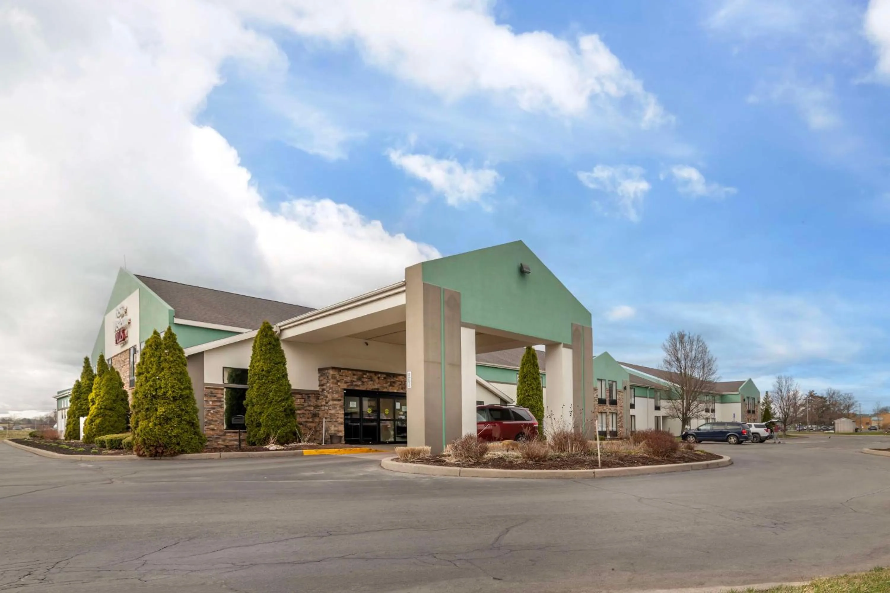 Property building in Best Western Liverpool-Syracuse Inn & Suites