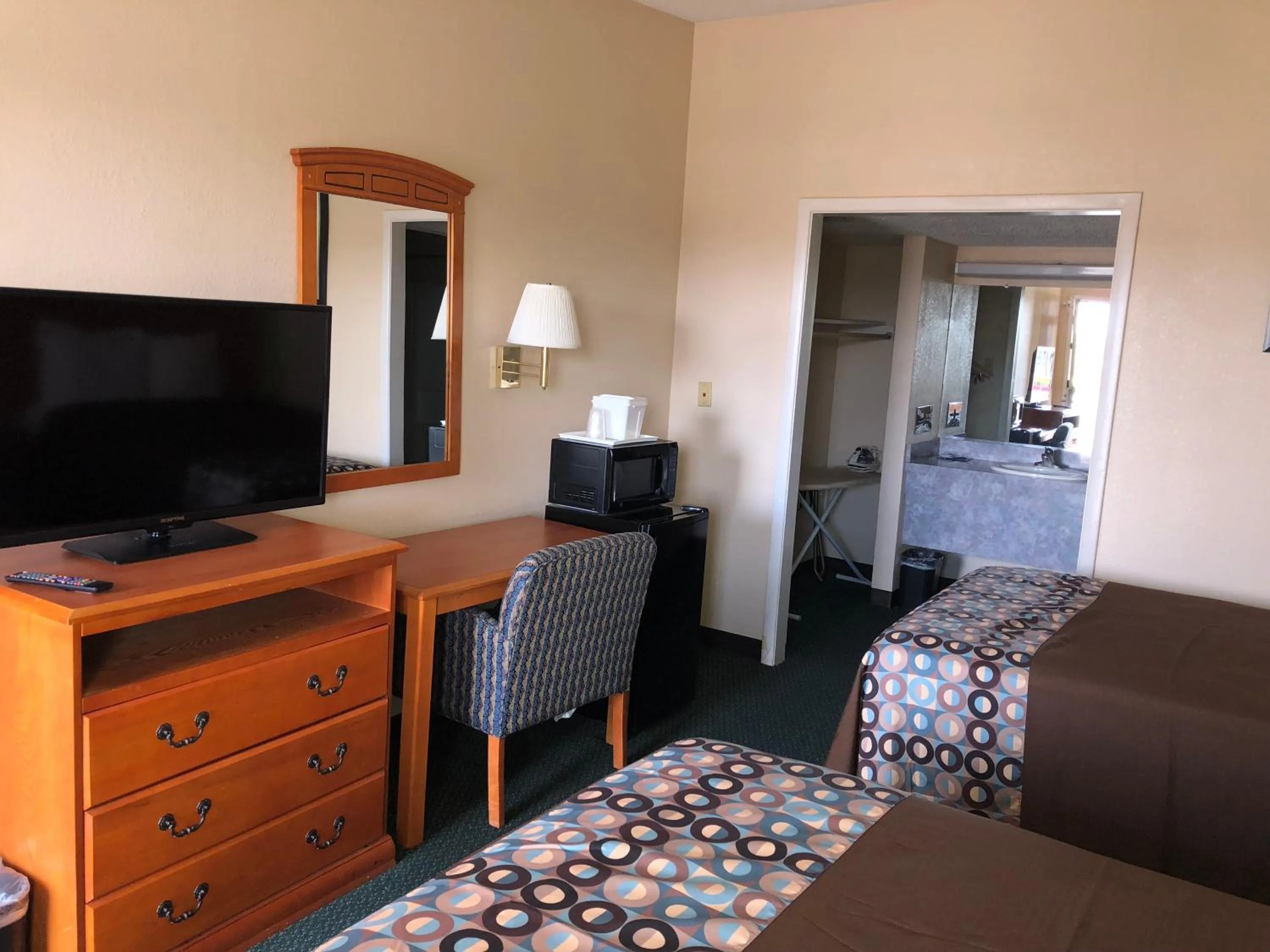 Double Room with Two Double Beds - Non-Smoking in Lone Star Inn